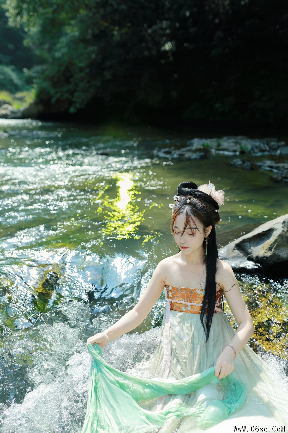 图片[22]-YiTuYu艺图语 Vol.5233 Yu Yan[38P]-六色网