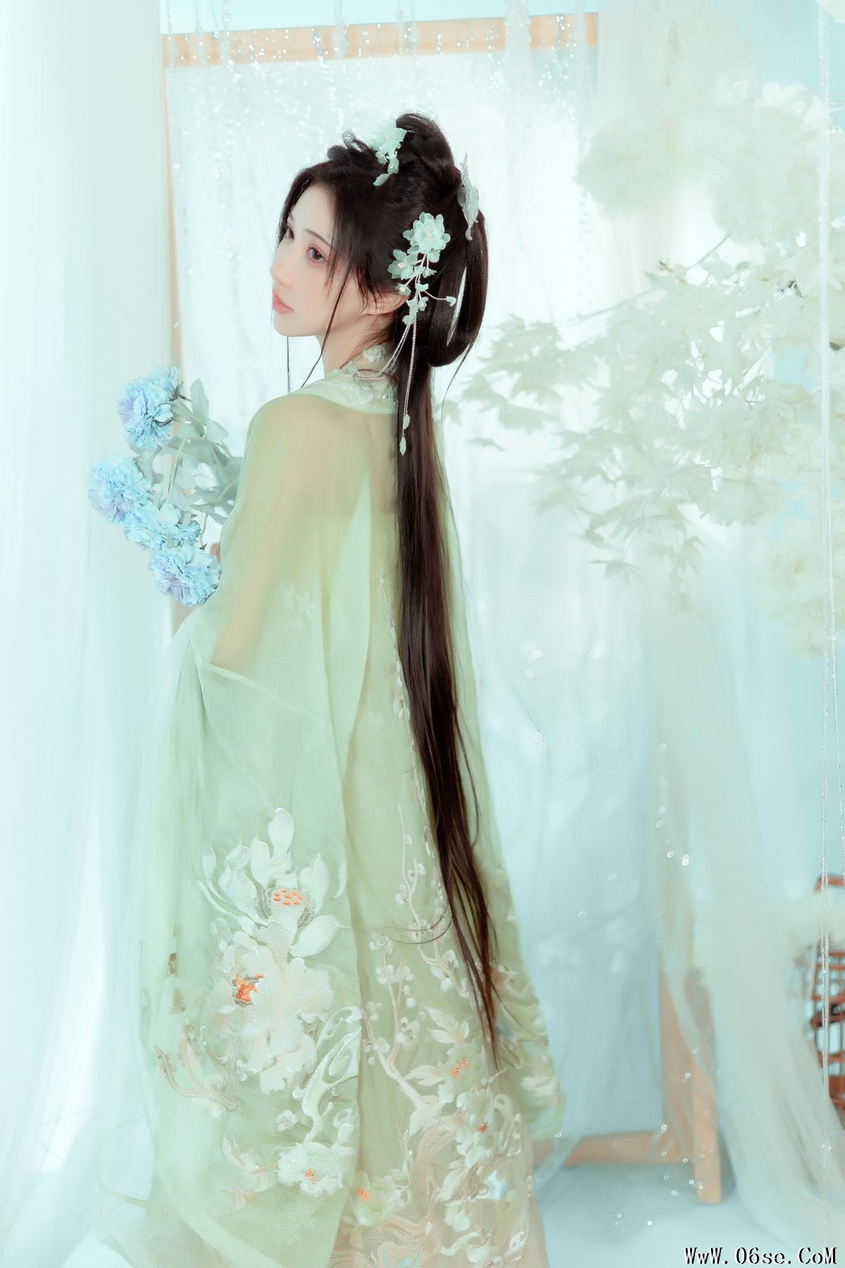 图片[14]-YiTuYu艺图语 Vol.3684 Qi Luo Sheng De Xiao Su Su[28P]-六色网