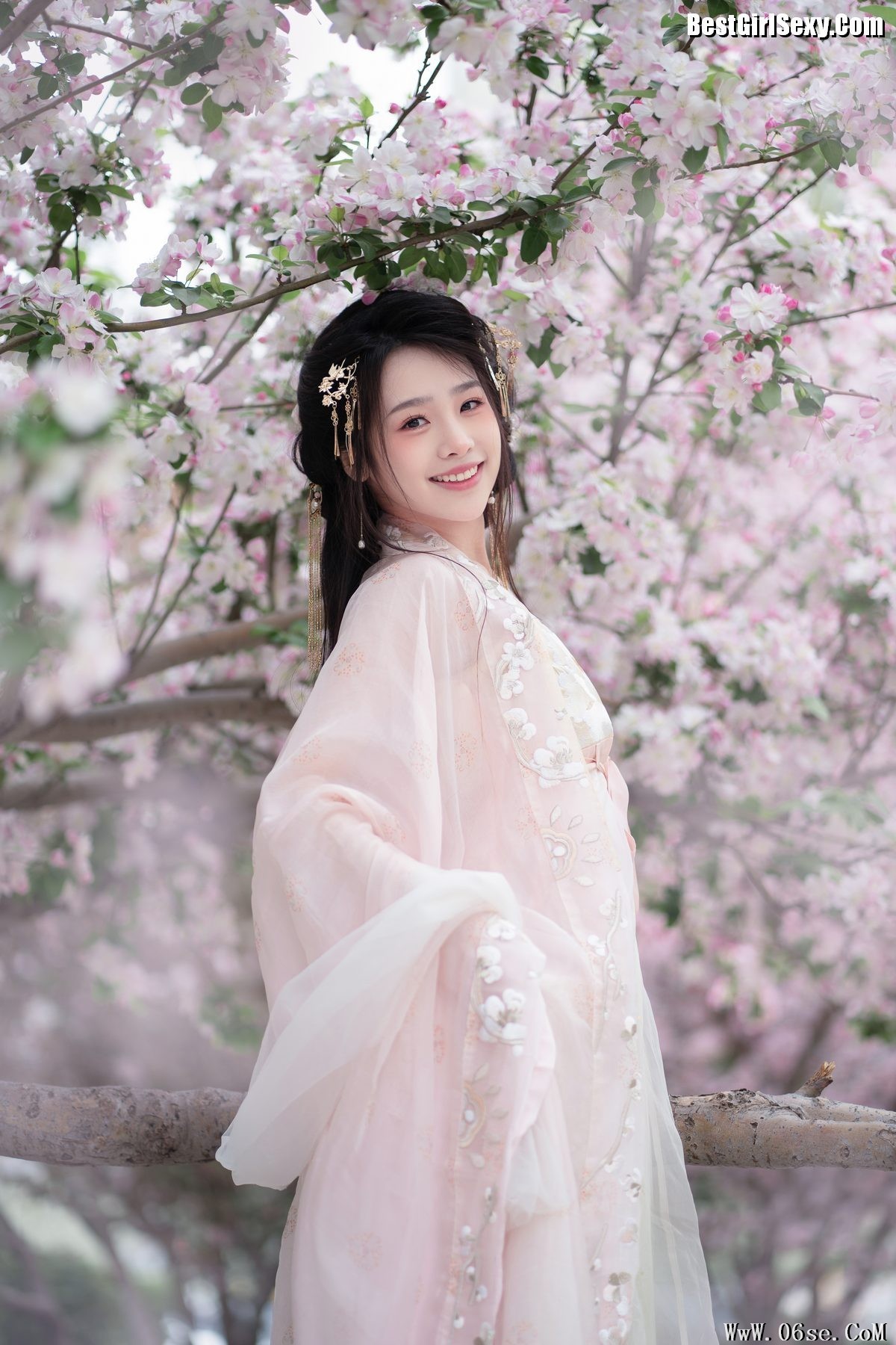 图片[12]-YiTuYu艺图语 Vol.4047 Xiao Gan Gan XX[25P]-六色网