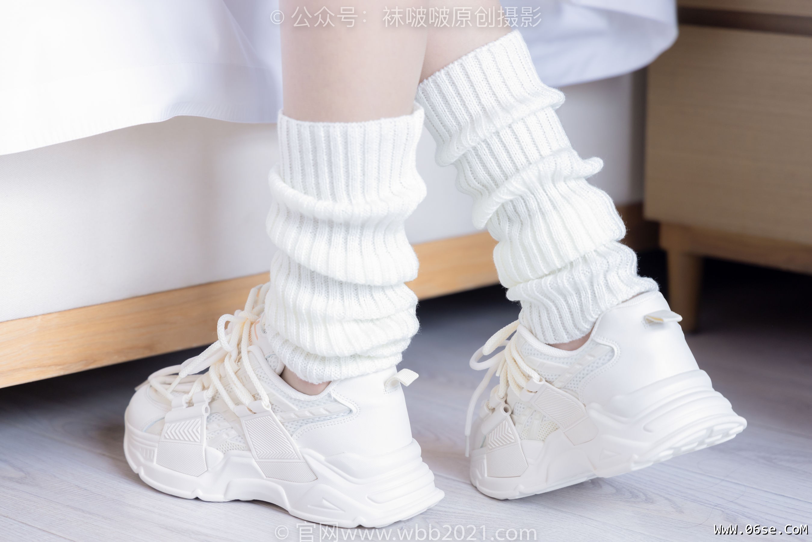 图片[129]-BoBoSocks袜啵啵 No.305 小甜豆 -运动鞋、人字拖、袜套、油亮白丝[140P]-六色网