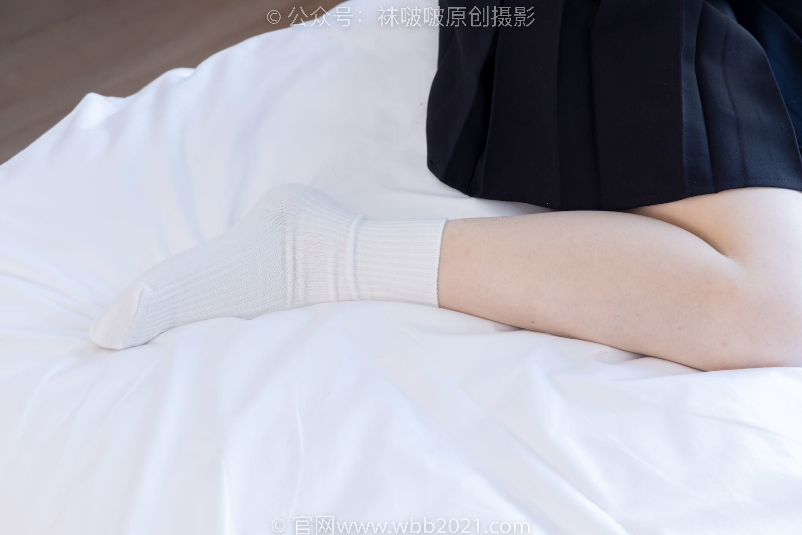 图片[148]-BoBoSocks袜啵啵 No.368 甜甜圈 -运动鞋、白棉袜、油亮肉丝[160P]-六色网