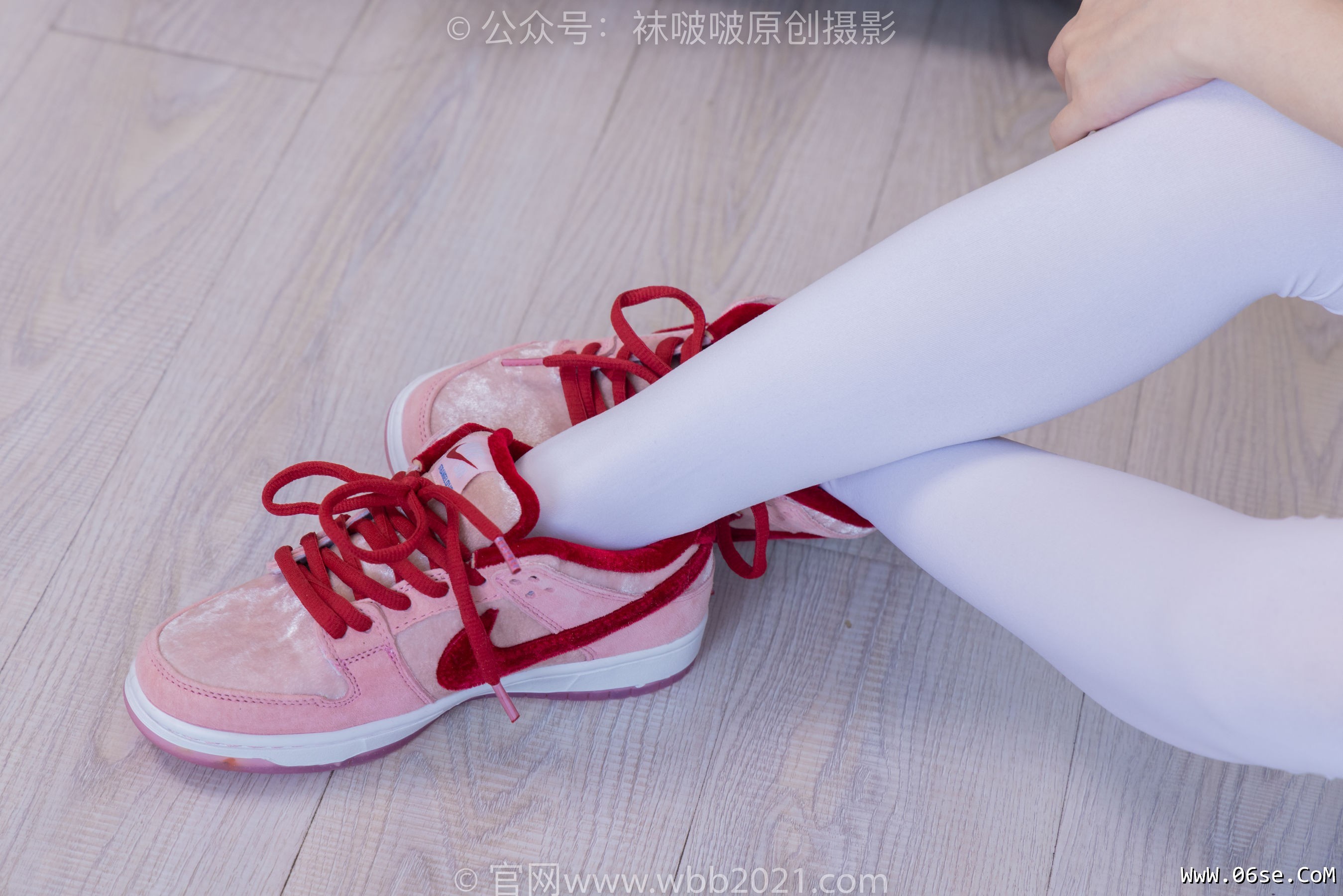 图片[11]-BoBoSocks袜啵啵 No.390 甜甜圈 -板鞋、厚黑丝大腿袜、厚白丝大腿袜[148P]-六色网