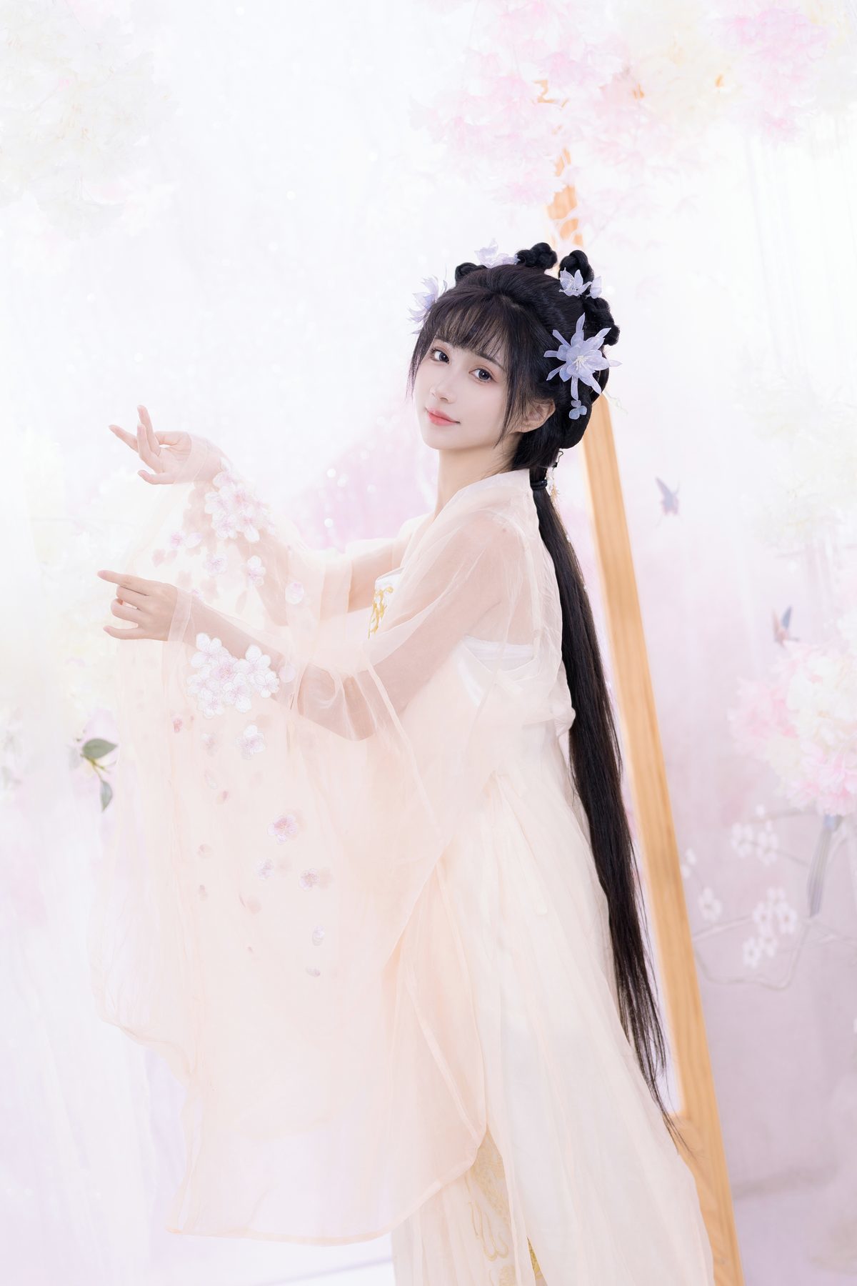 图片[24]-YiTuYu艺图语 Vol.5368 Qi Luo Sheng De Xiao Su Su[28P]-六色网