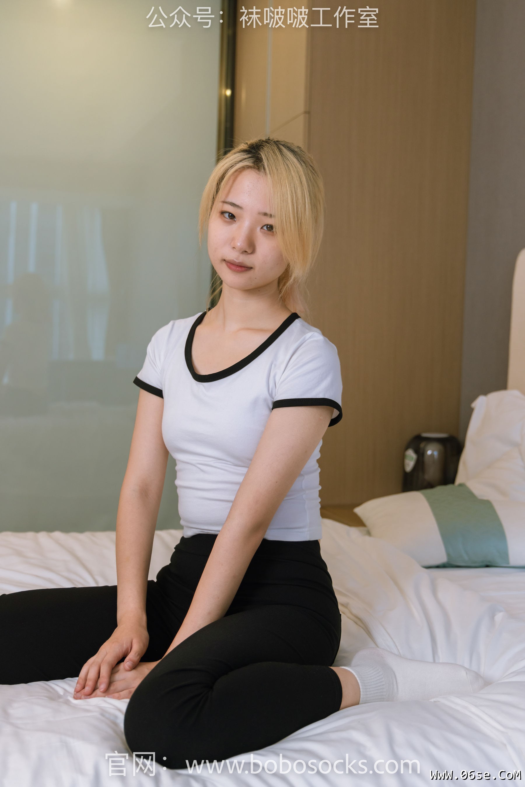 图片[131]-BoBoSocks袜啵啵 No.122 小淳-高跟长靴、白棉袜、裸足[149P]-六色网