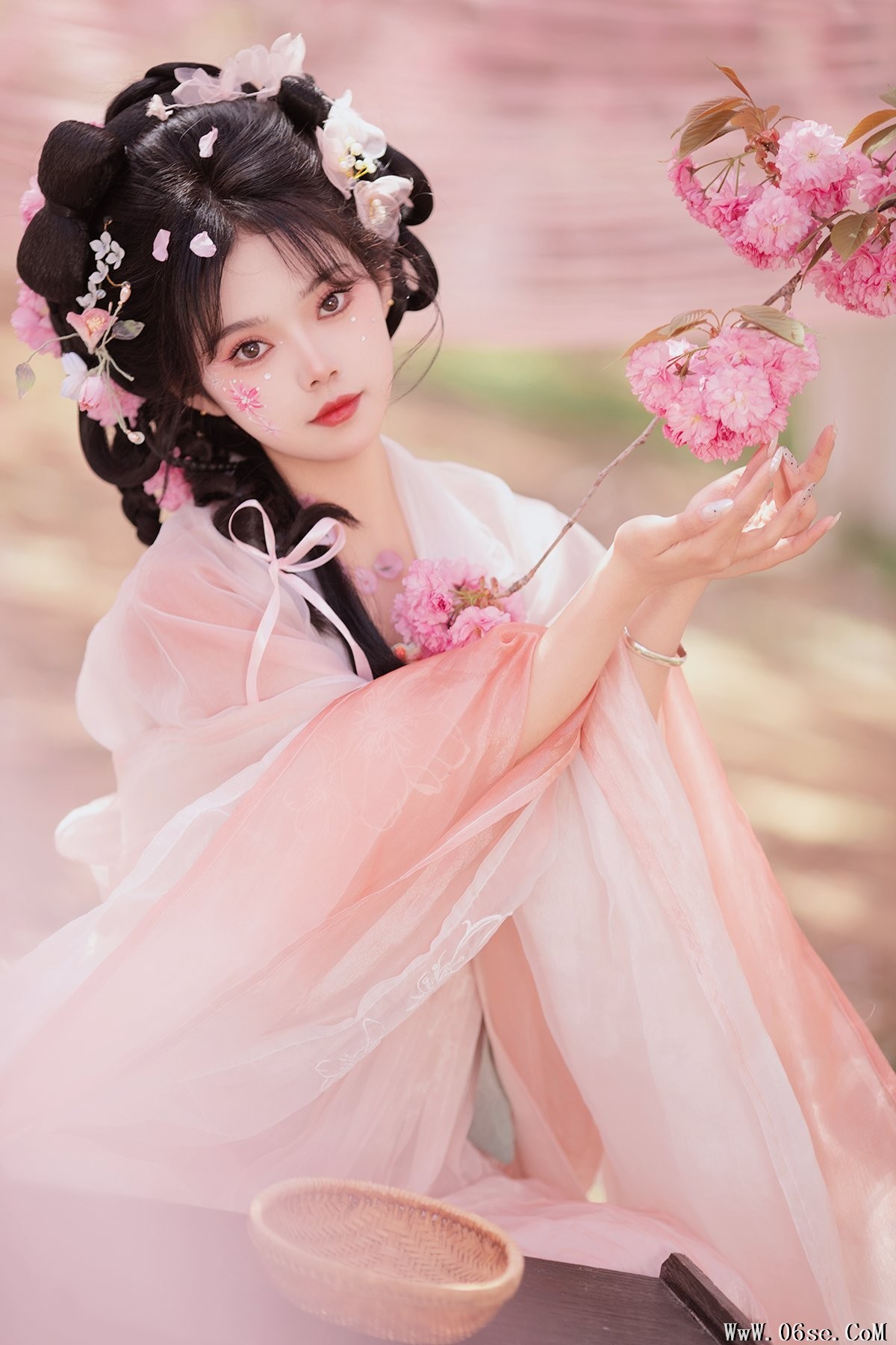 YiTuYu艺图语 Vol.7087 Wan Yi[27P]-六色网