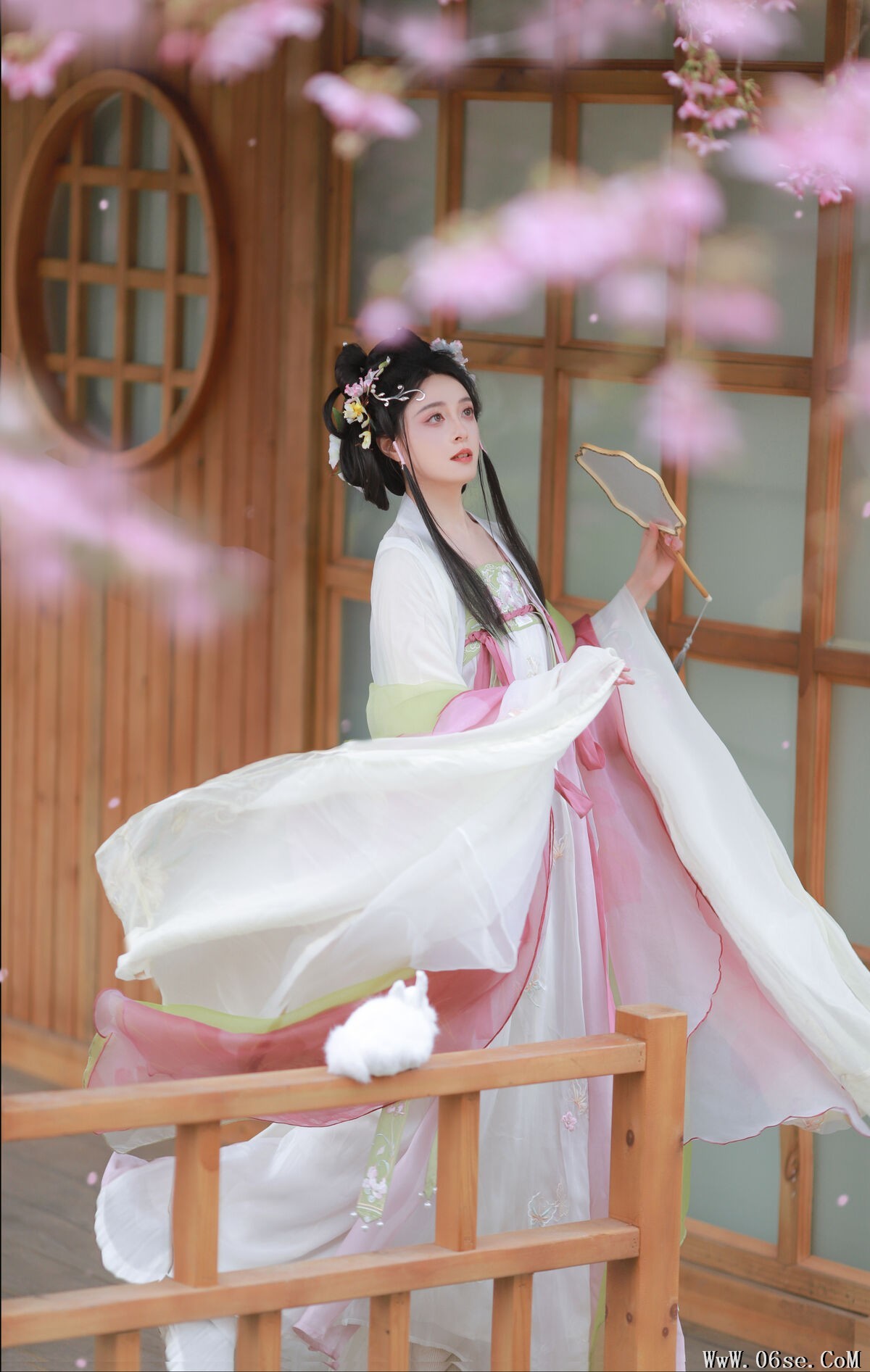 图片[19]-YiTuYu艺图语 Vol.6610 Nu Li Hua Zhuang De Sui Sui[22P]-六色网