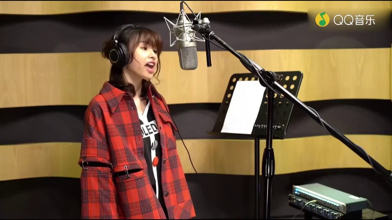 陈牧耶的一个人超好听听一遍就爱上了