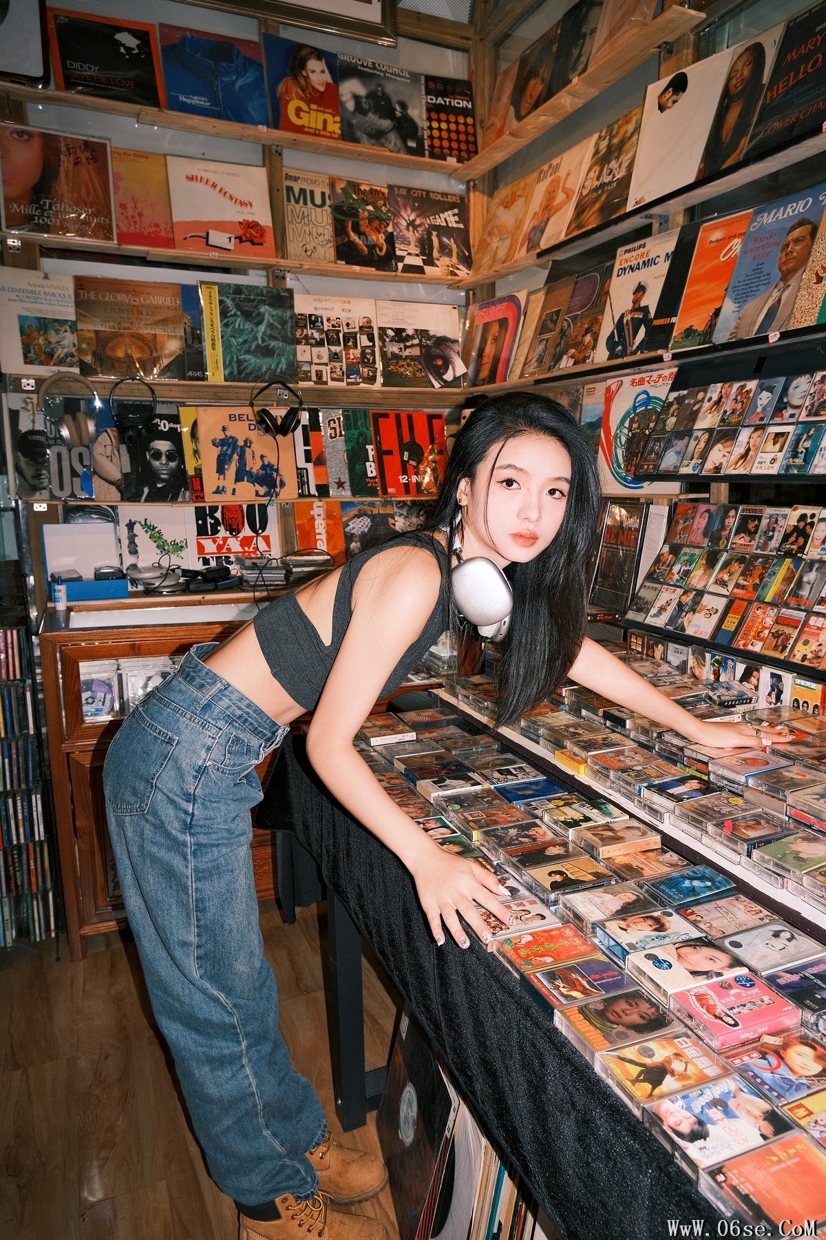 图片[18]-YiTuYu艺图语 Vol.5694 Bu Ta Xiao Yao[32P]-六色网