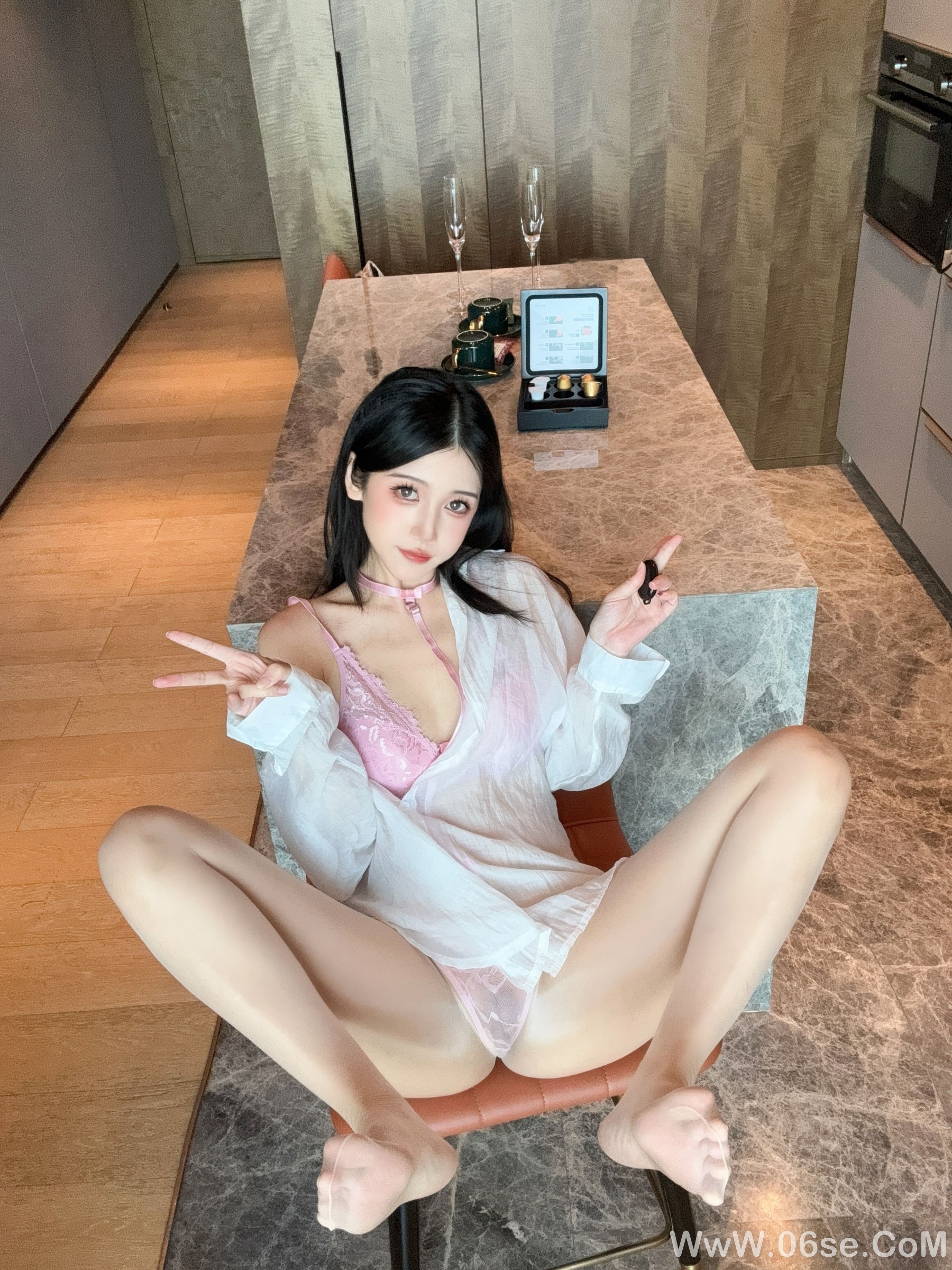 图片[14]-微博人气Coser不呆猫 – 粉色衬衣女友[66P]-六色网