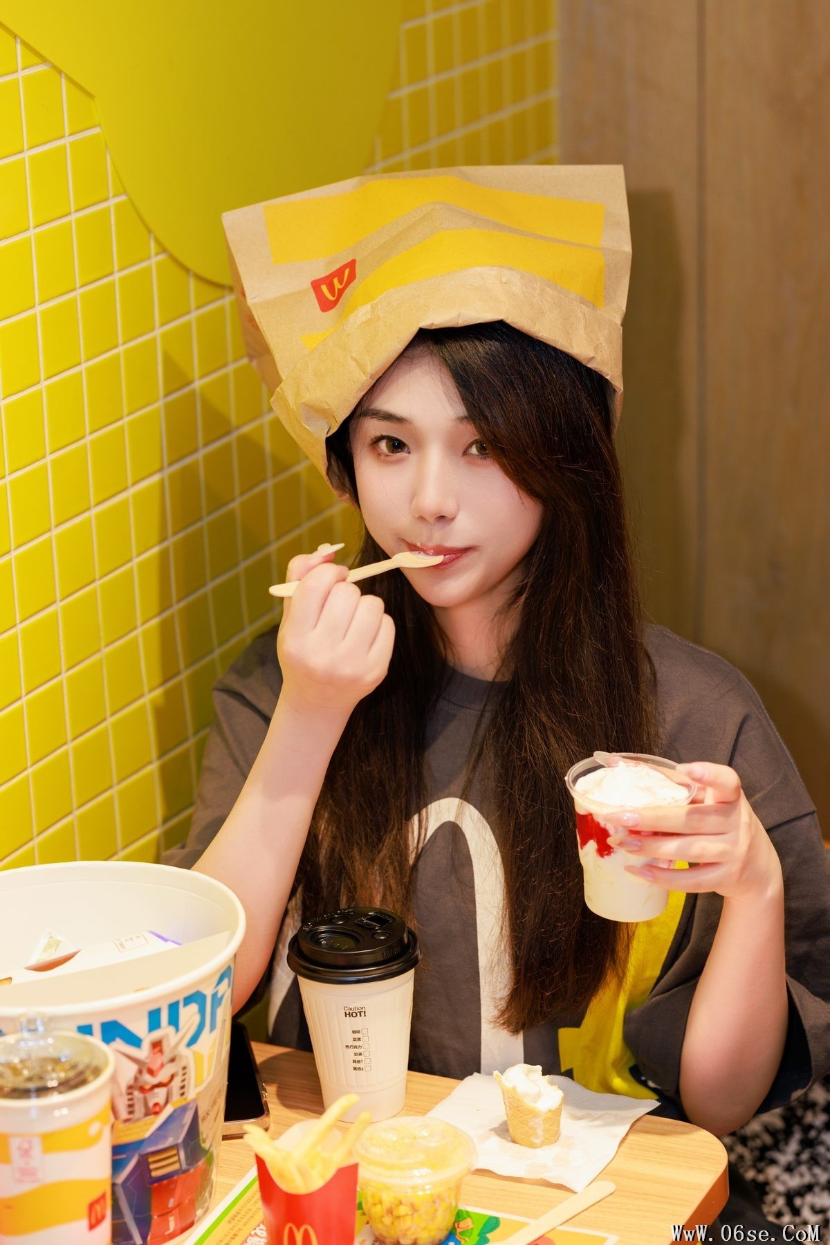 图片[18]-YiTuYu艺图语 Vol.5002 Pei Tong Xue[24P]-六色网