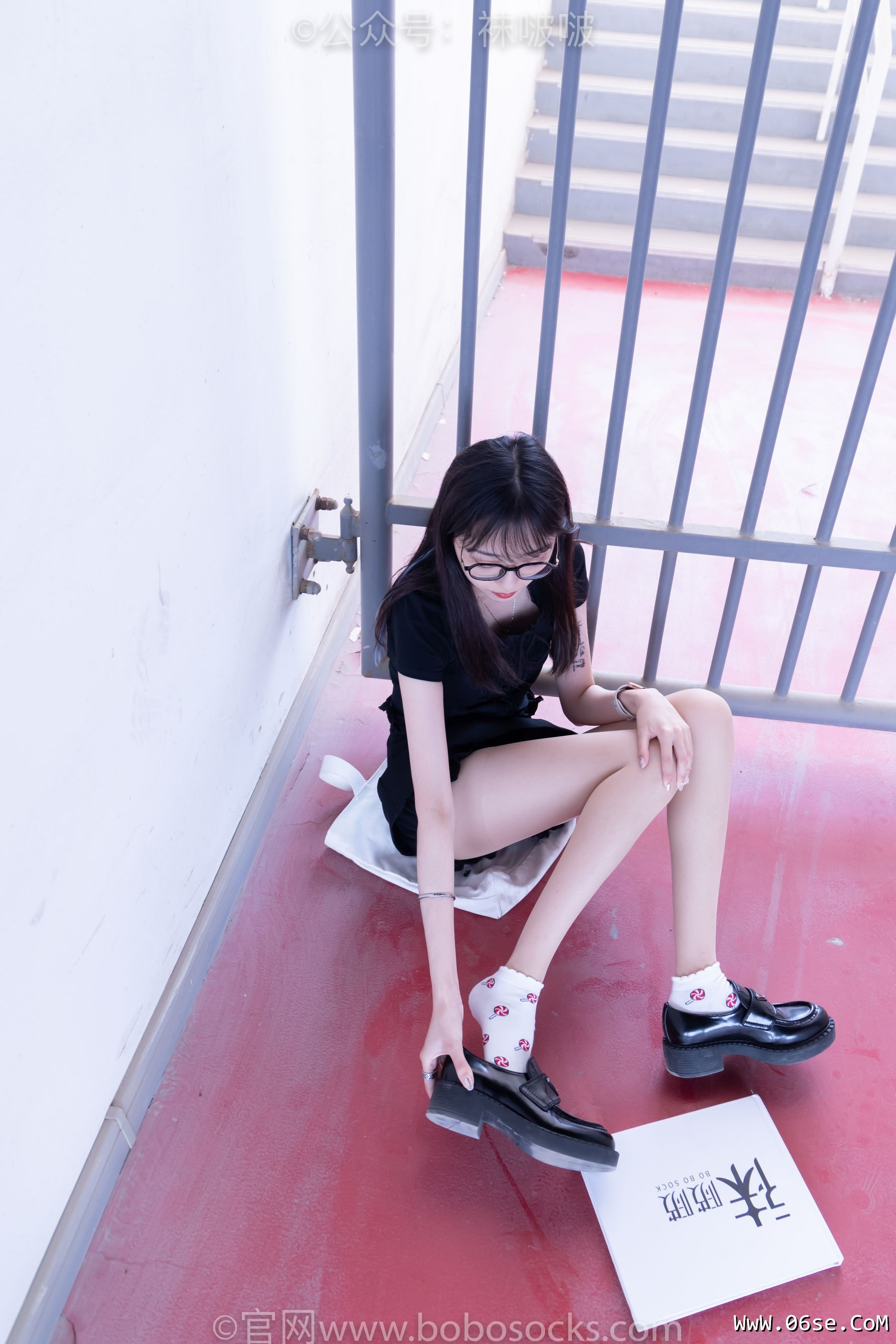 图片[39]-BoBoSocks袜啵啵 No.030 稚予- 皮鞋、短白棉袜、肉丝[141P]-六色网