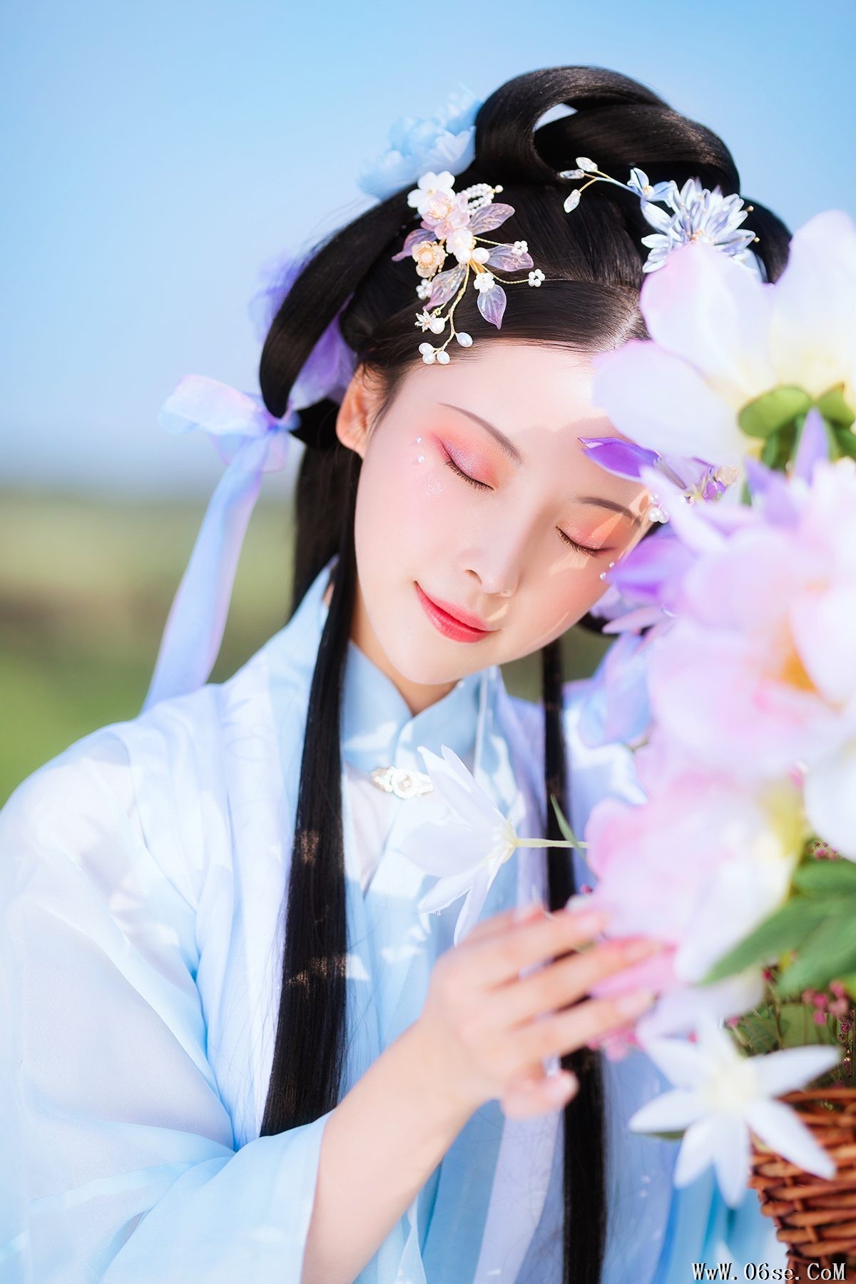 YiTuYu艺图语 Vol.4069 Yi Xiao Zhi Zhi Zhi Zhi[26P]-六色网