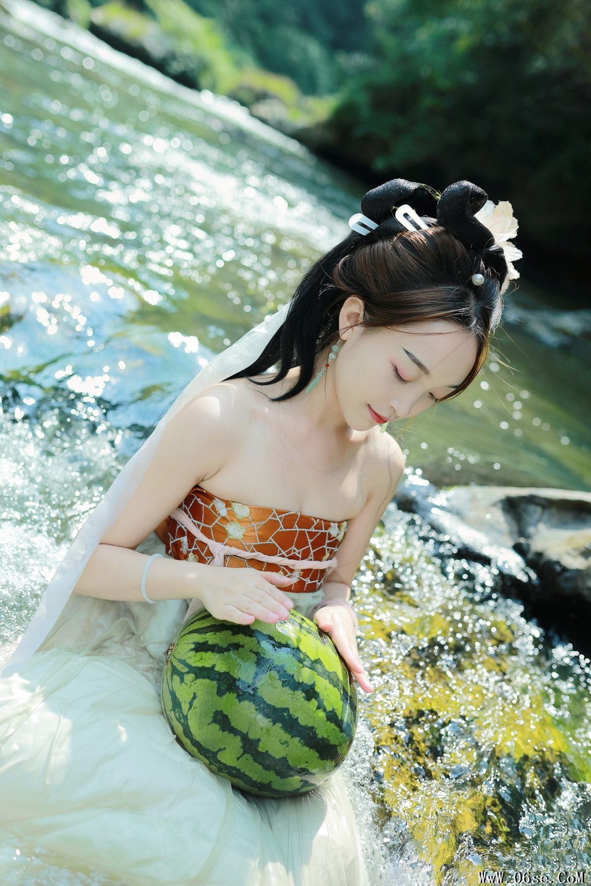 图片[28]-YiTuYu艺图语 Vol.5233 Yu Yan[38P]-六色网