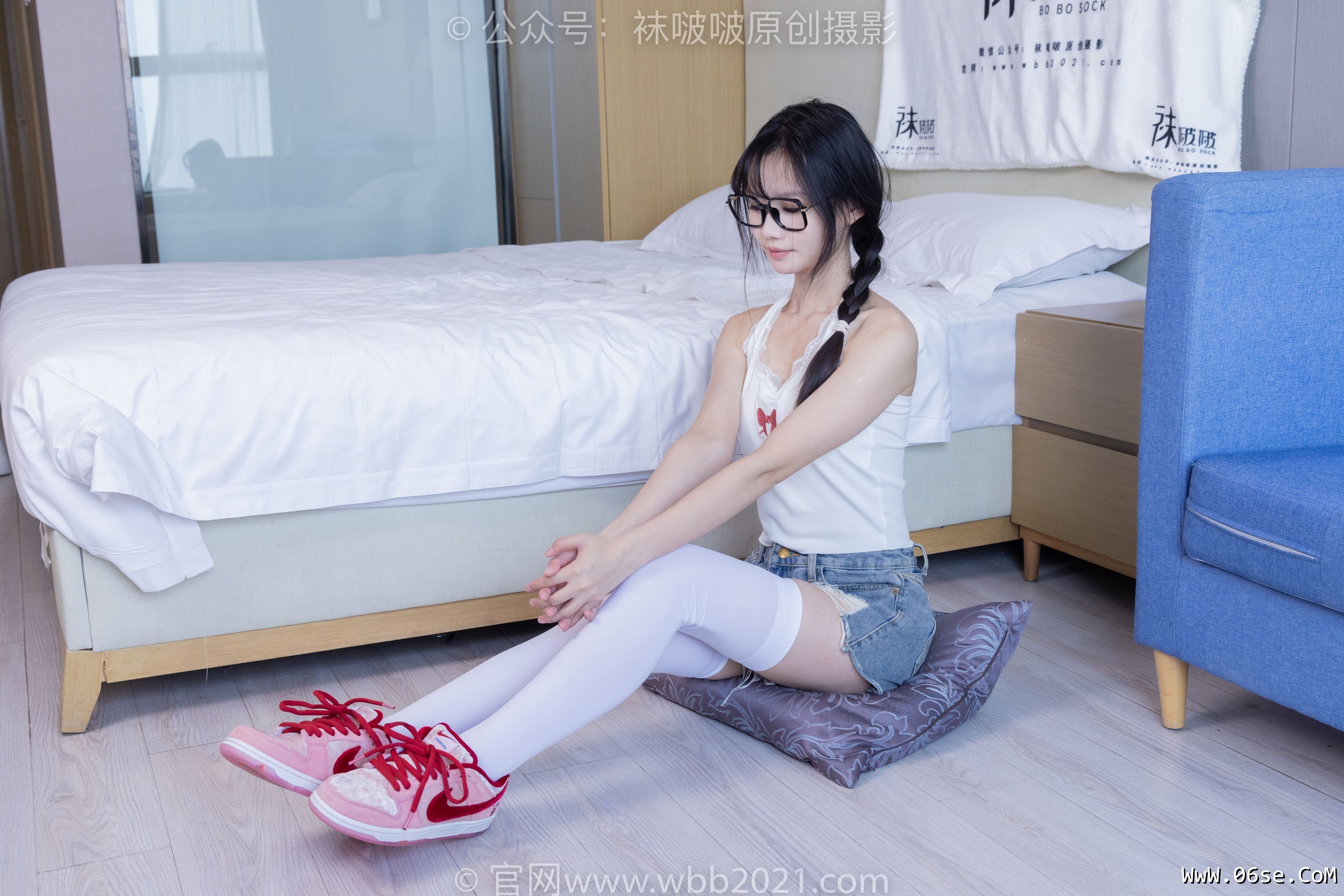 图片[6]-BoBoSocks袜啵啵 No.390 甜甜圈 -板鞋、厚黑丝大腿袜、厚白丝大腿袜[148P]-六色网