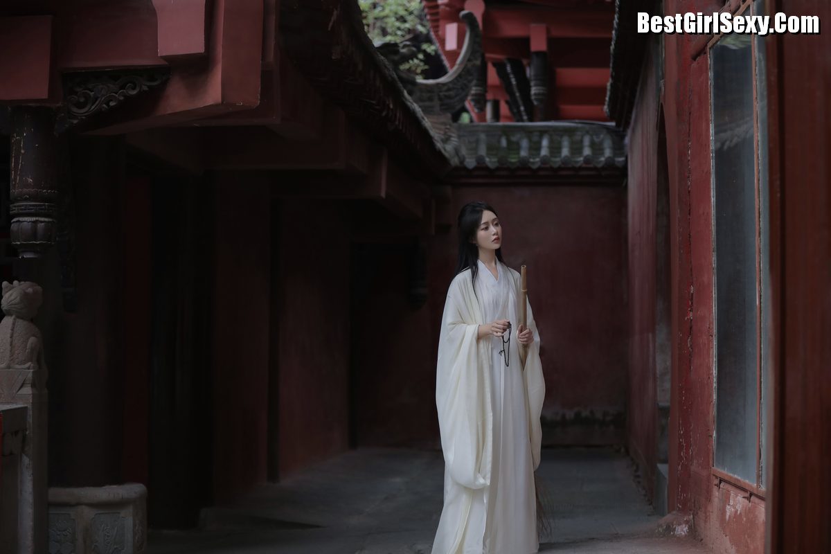图片[17]-YiTuYu艺图语 Vol.4034 Su Mei Zai Lu Shang[26P]-六色网