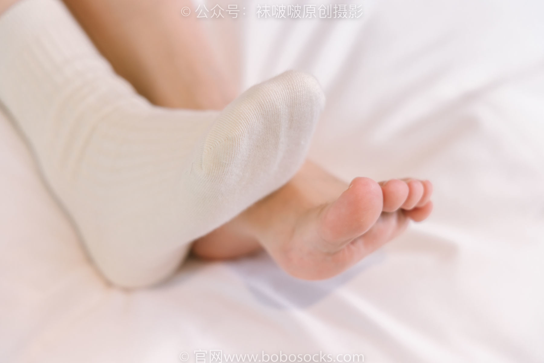 图片[133]-BoBoSocks袜啵啵 No.176 小安-运动鞋、白棉袜、裸足[139P]-六色网