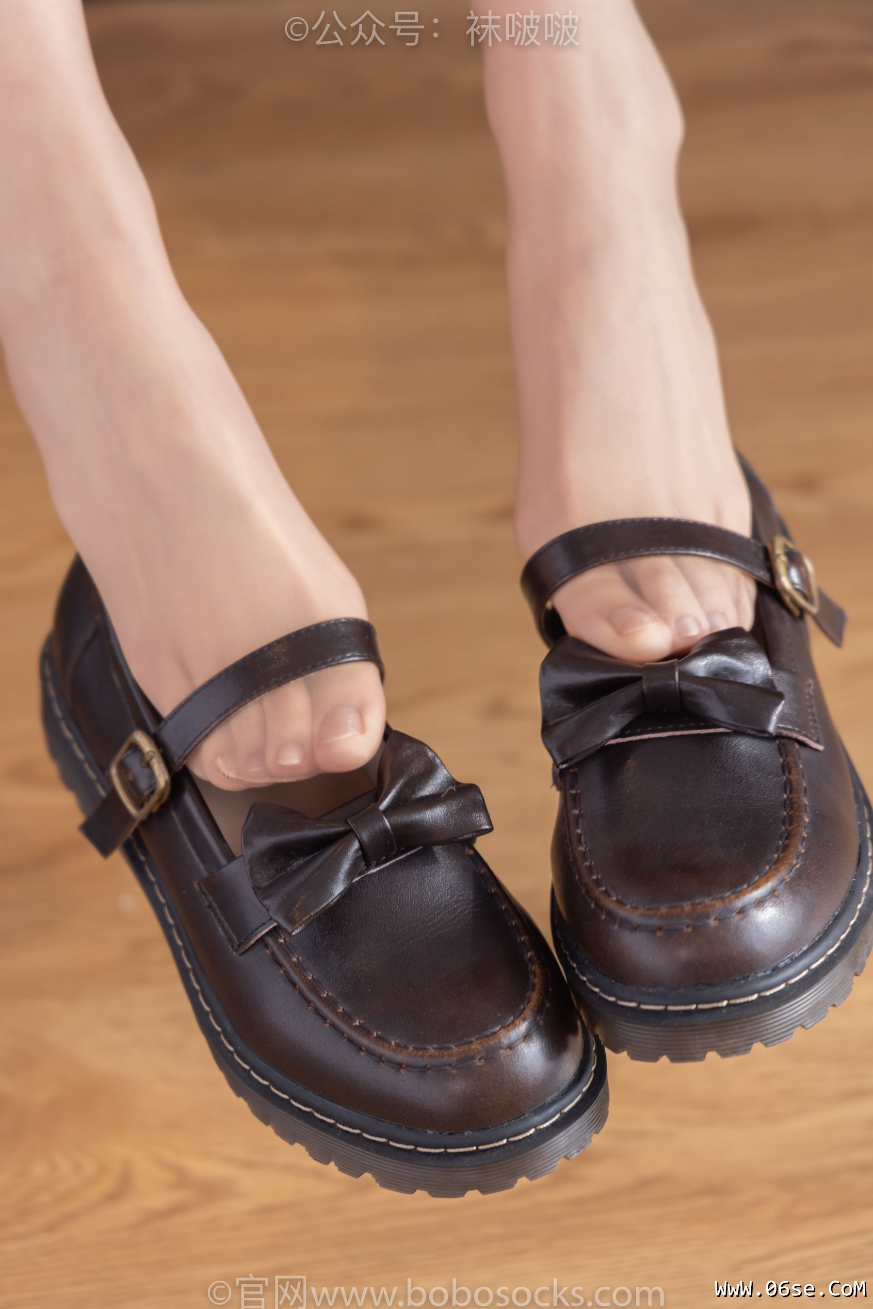 图片[40]-BoBoSocks袜啵啵 积分限定作品005 稚予-JK制服、皮鞋、油亮肉丝、踩蛋糕[133P]-六色网