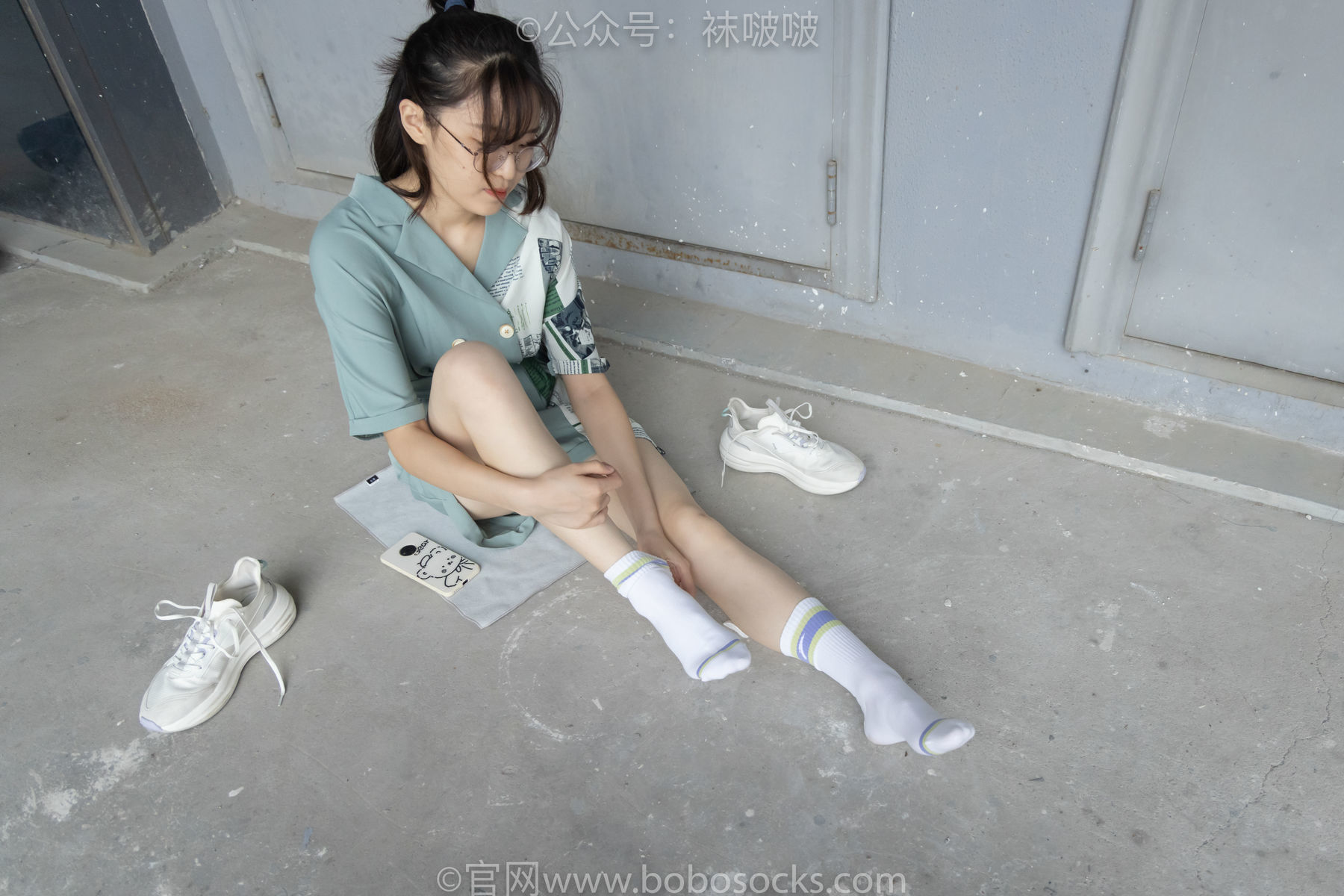图片[89]-BoBoSocks袜啵啵 No.025 熊熊-安踏运动鞋、白色棉袜、裸足[146P]-六色网
