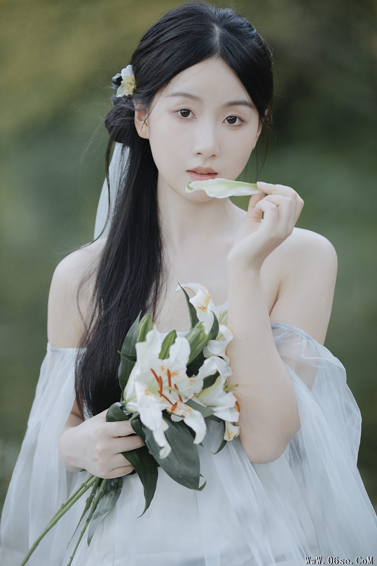 YiTuYu艺图语 Vol.5577 Zhai Xing Xing Gei Ni Ya[28P]-六色网