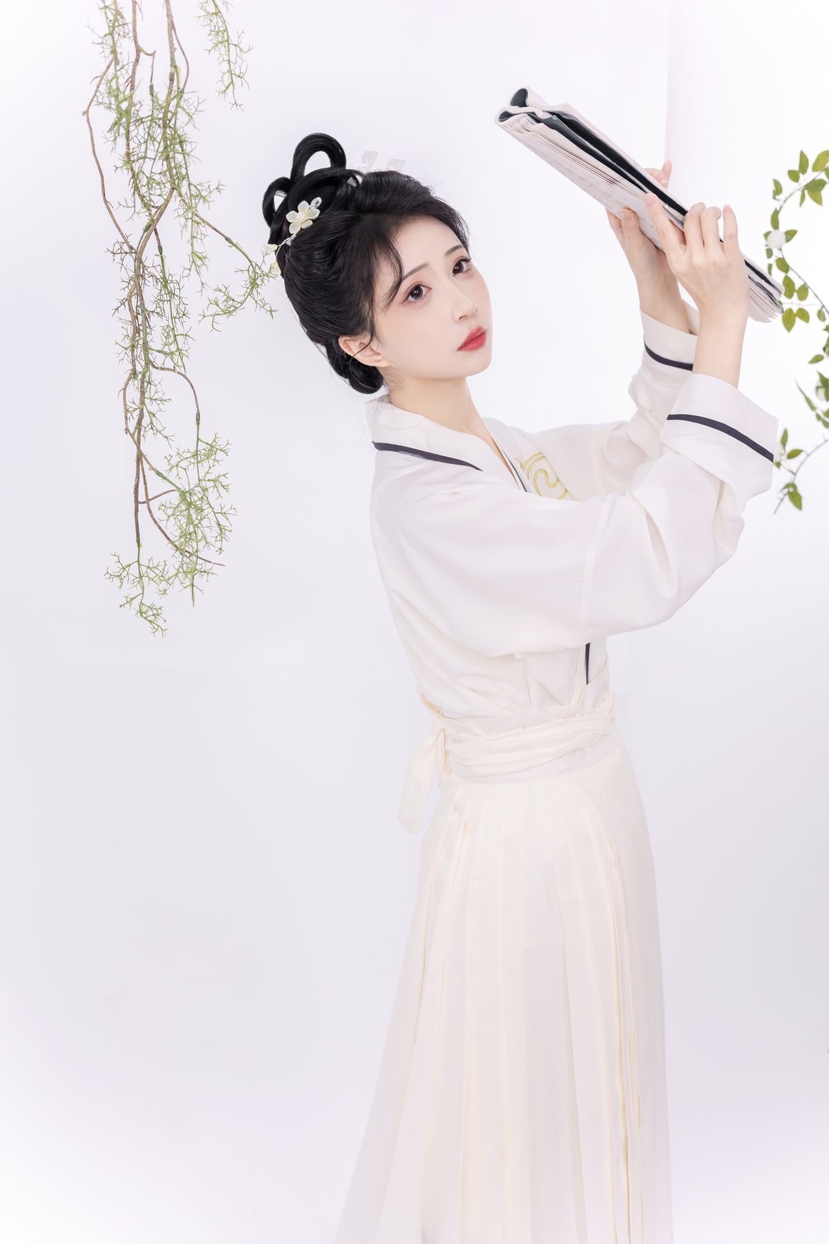 图片[22]-YiTuYu艺图语 Vol.3527 Qi Luo Sheng De Xiao Su Su[28P]-六色网