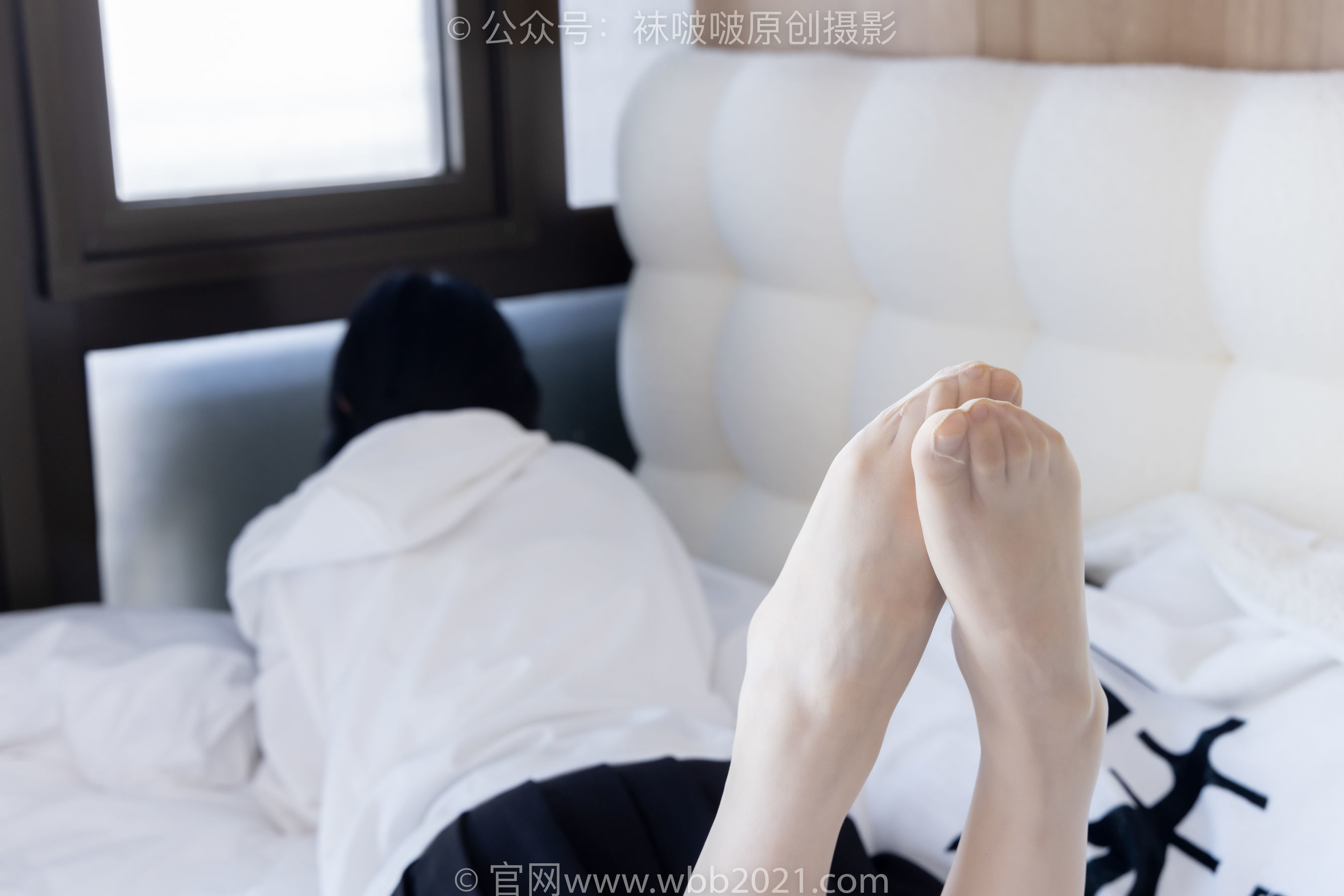 图片[52]-BoBoSocks袜啵啵 No.368 甜甜圈 -运动鞋、白棉袜、油亮肉丝[160P]-六色网