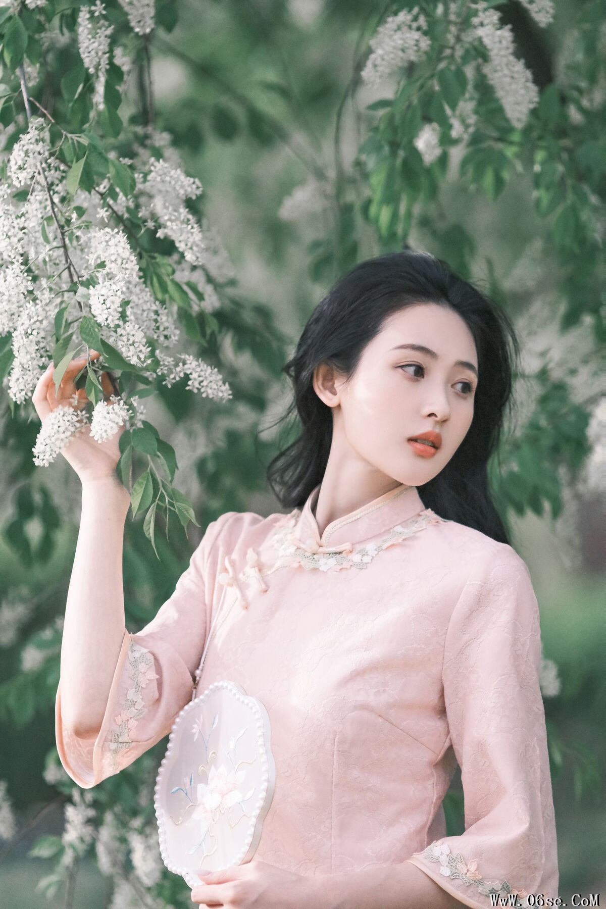 图片[26]-YiTuYu艺图语 Vol.6872 Wan Dou Que Ban Shao Nu[27P]-六色网
