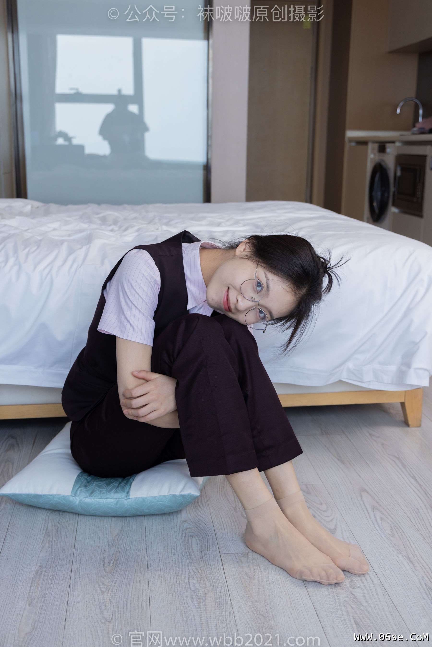 图片[32]-BoBoSocks袜啵啵 No.271 芝士 -平底鞋、短肉丝、银行制服[146P]-六色网