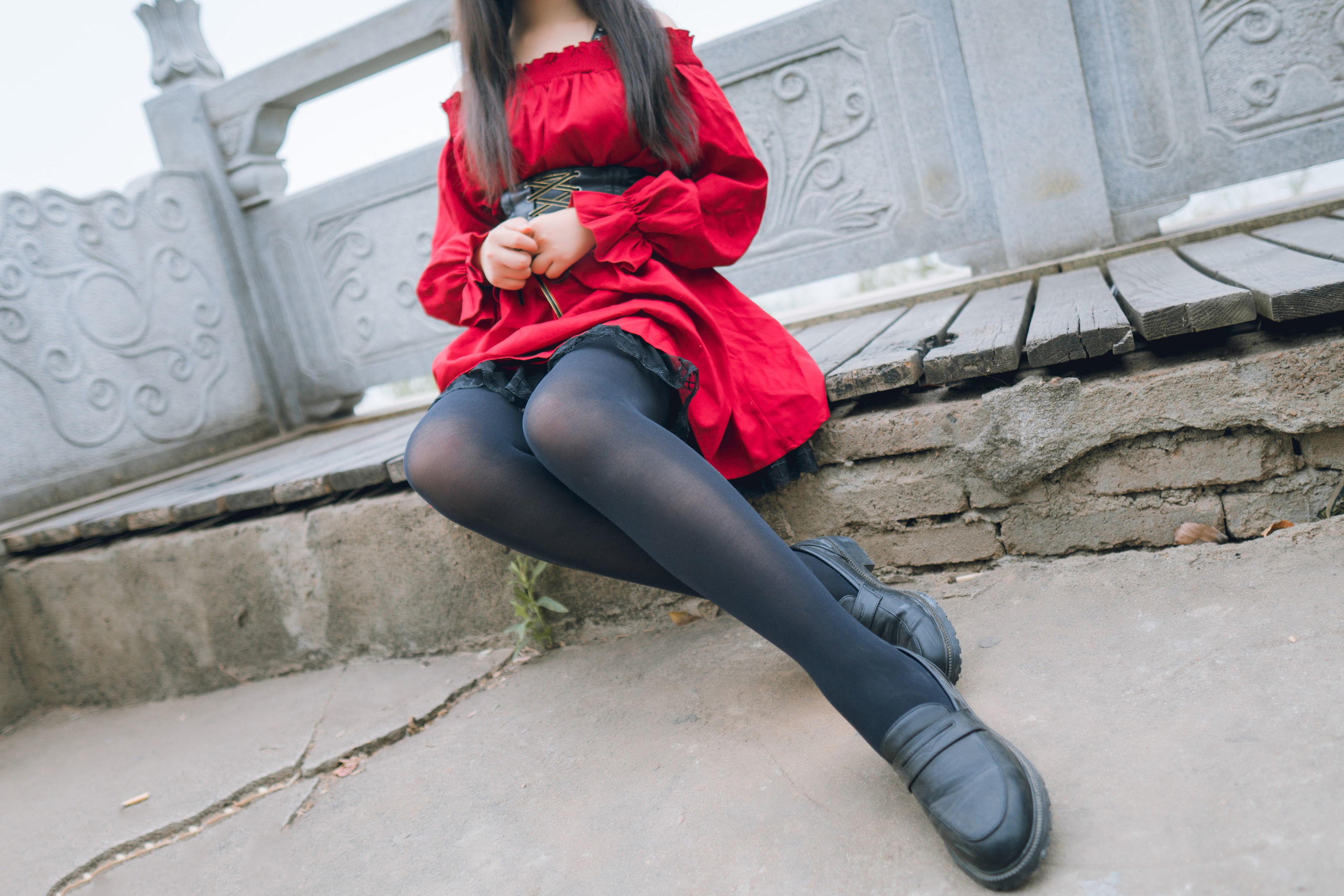 图片[29]-喵糖映画 VOL.453 红与黑 写真套图 [30P]-六色网