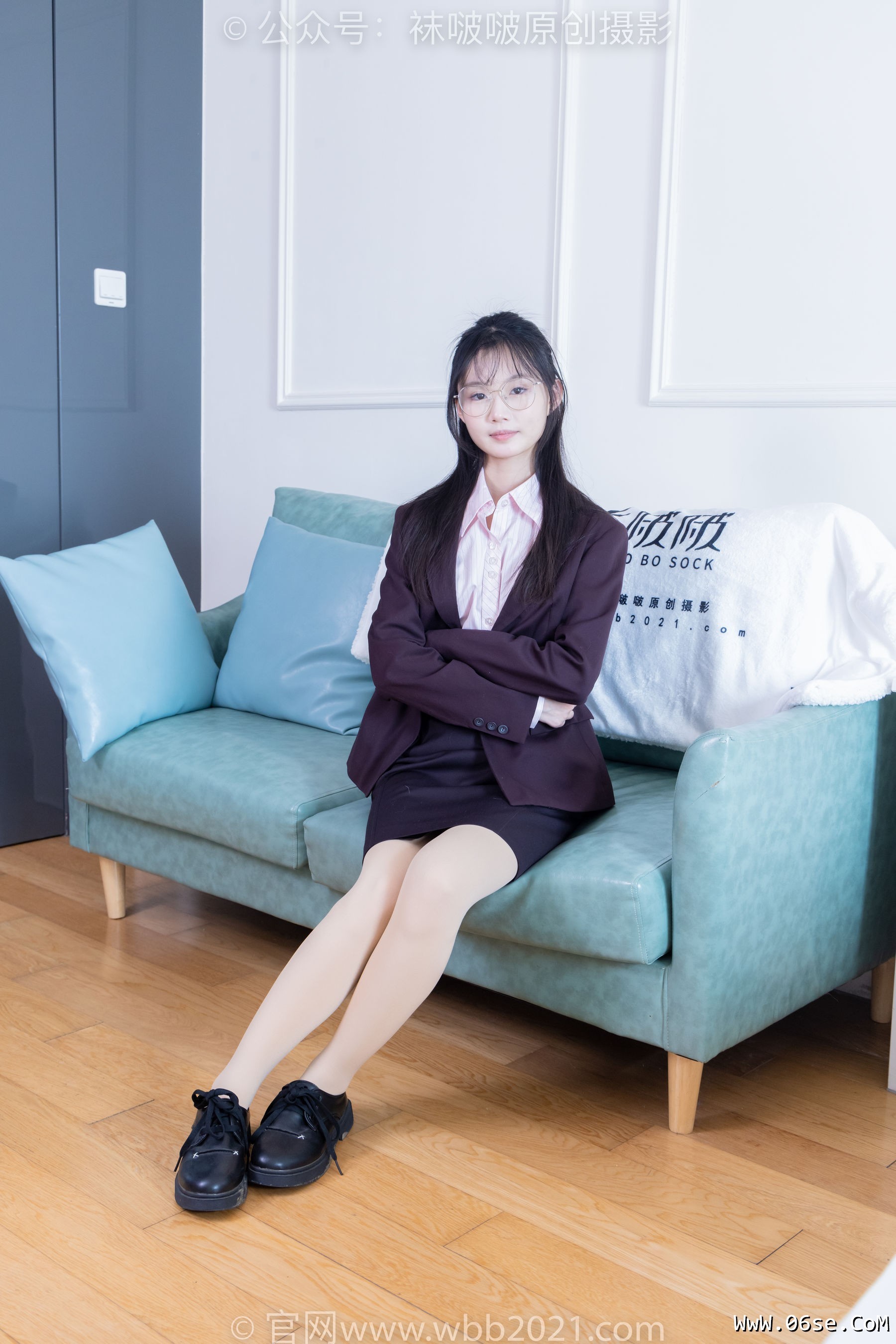 图片[46]-BoBoSocks袜啵啵 No.362 甜甜圈 -两双皮鞋、厚肉丝、厚黑丝、ol制服[230P]-六色网