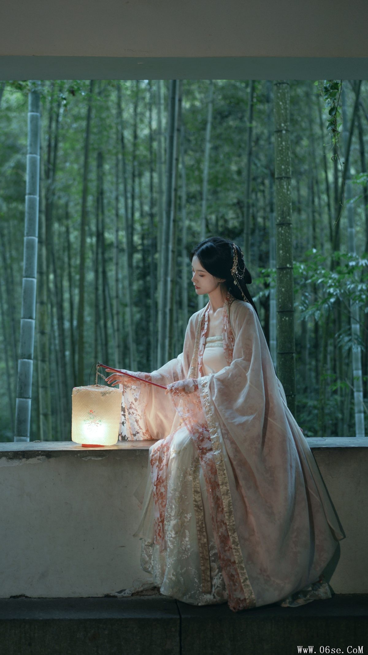 图片[24]-YiTuYu艺图语 Vol.5640 Zou Yu Tong[26P]-六色网