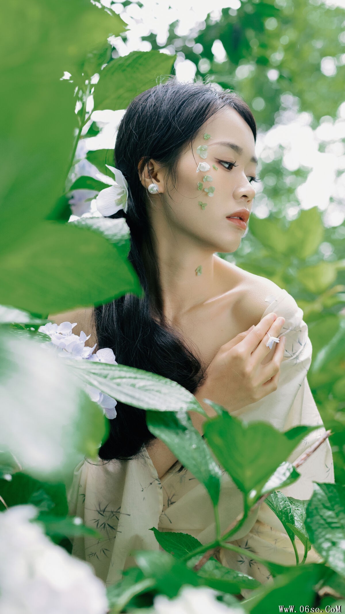 图片[25]-YiTuYu艺图语 Vol.7354 Yi[27P]-六色网