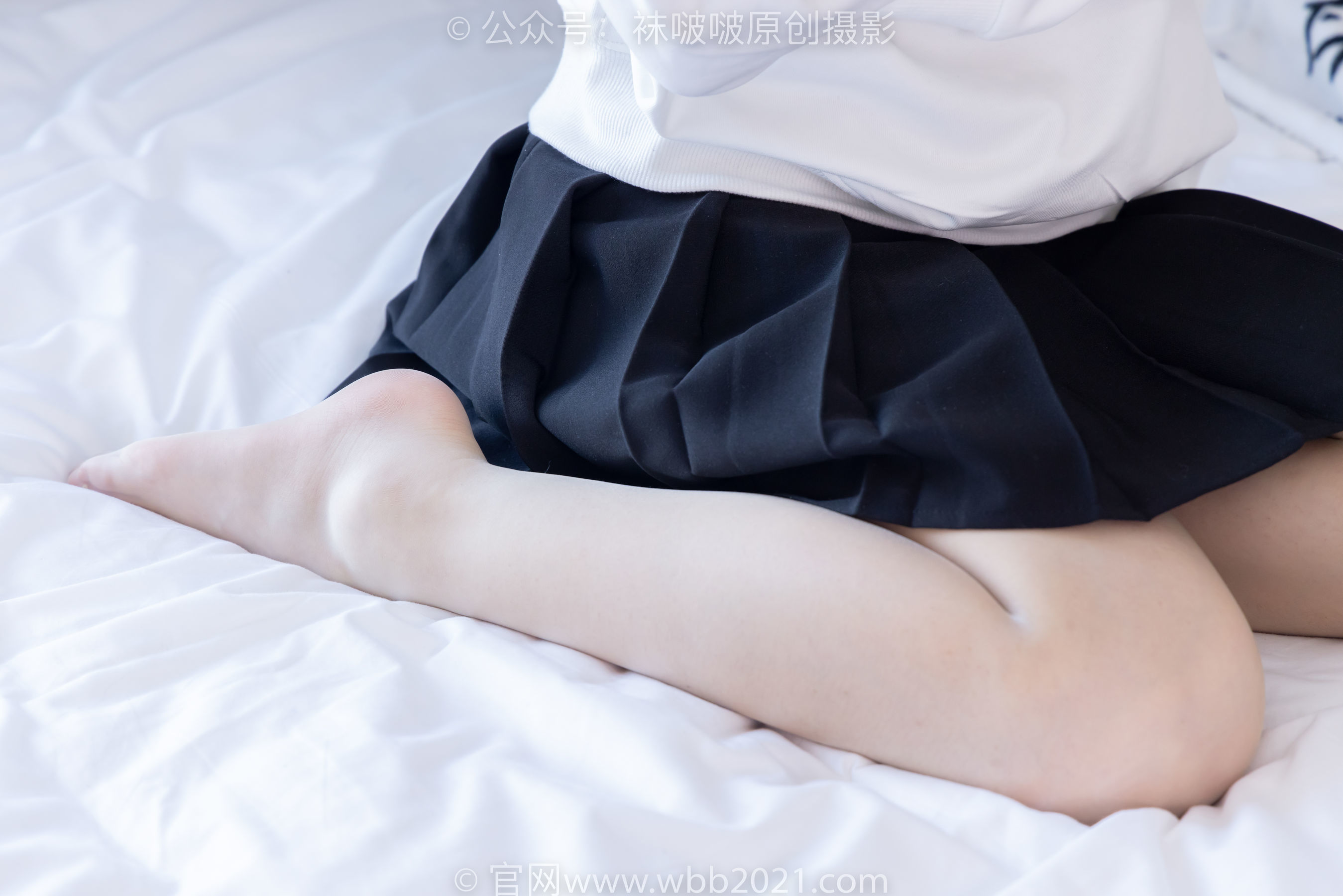 图片[60]-BoBoSocks袜啵啵 No.368 甜甜圈 -运动鞋、白棉袜、油亮肉丝[160P]-六色网