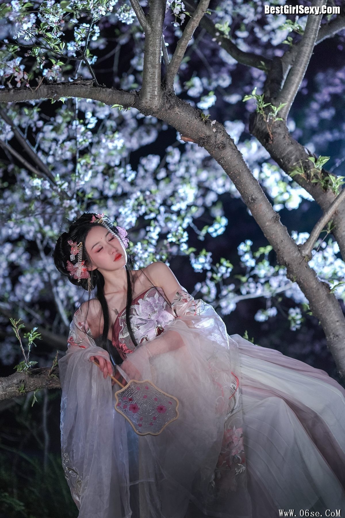 图片[26]-YiTuYu艺图语 Vol.4019 Jiao Jiao[27P]-六色网