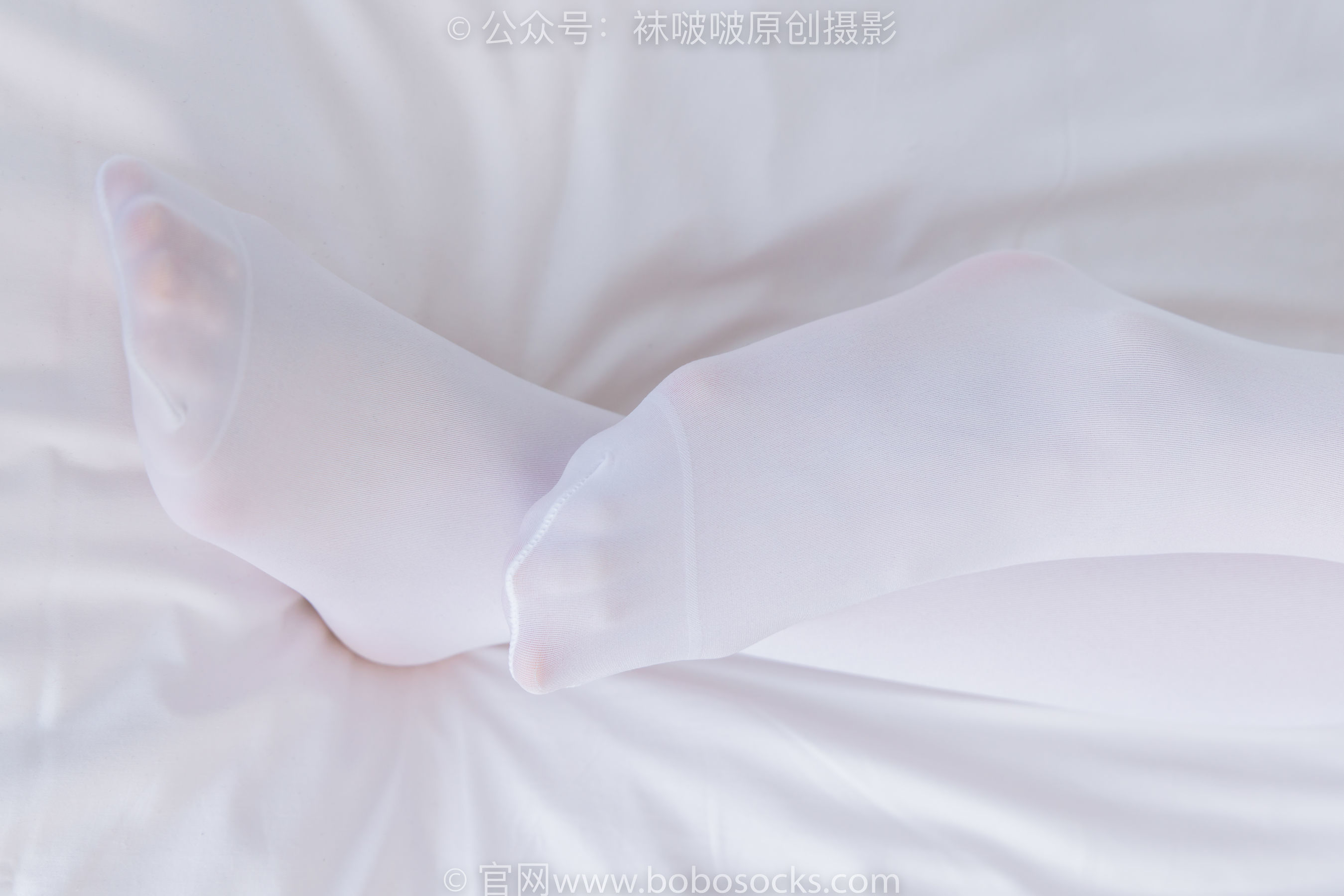 图片[118]-BoBoSocks袜啵啵 No.214 小沫 -黑色运动鞋、厚白丝[142P]-六色网