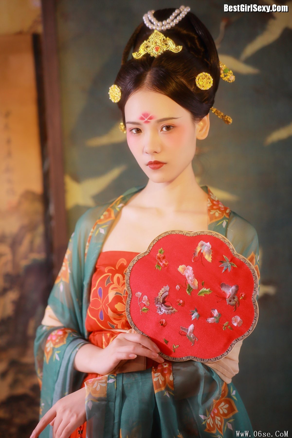 图片[4]-YiTuYu艺图语 Vol.3988 Qing Huan Er[35P]-六色网