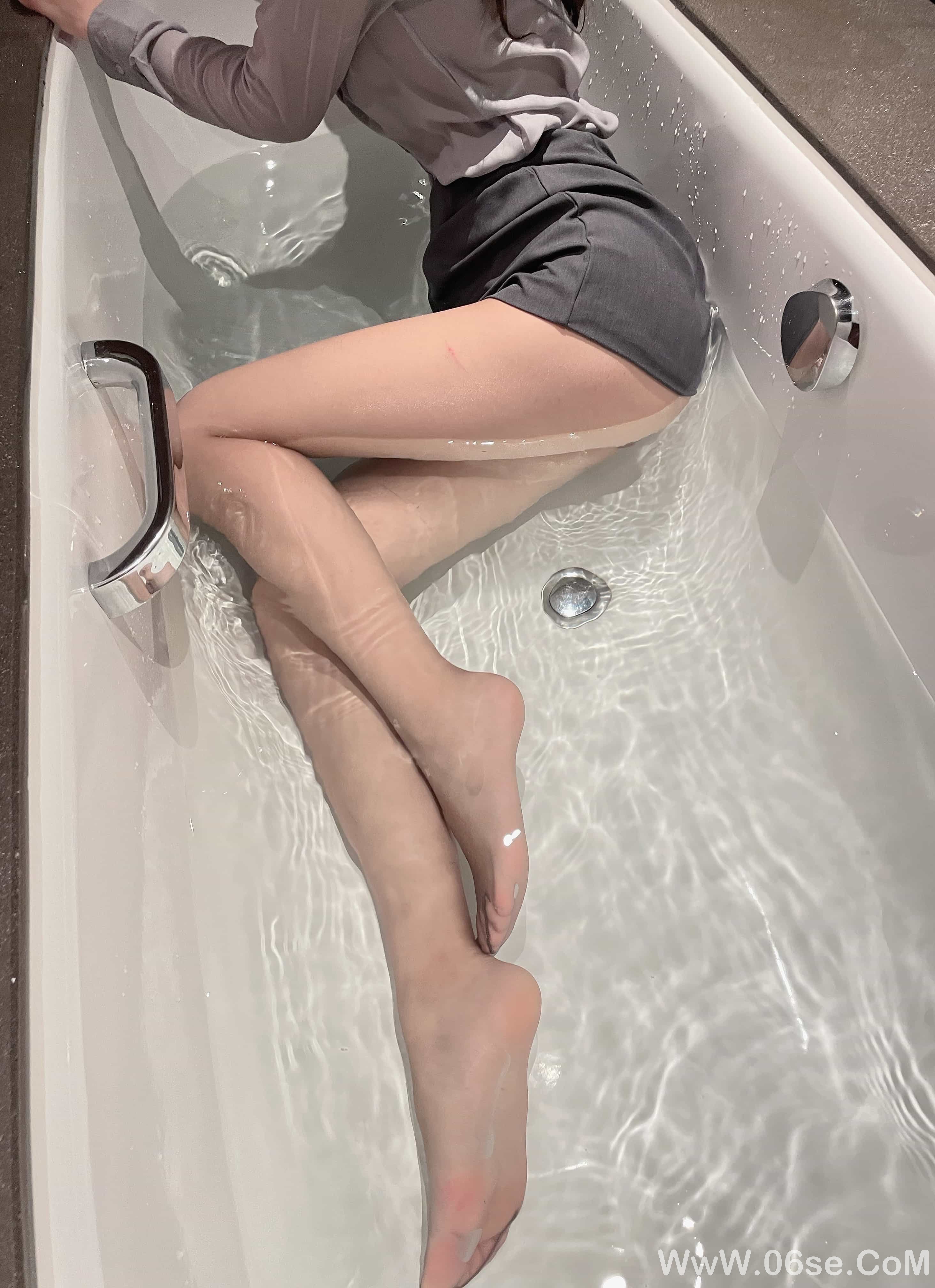 图片[84]-唐安琪 – 会议室写真[86P]-六色网