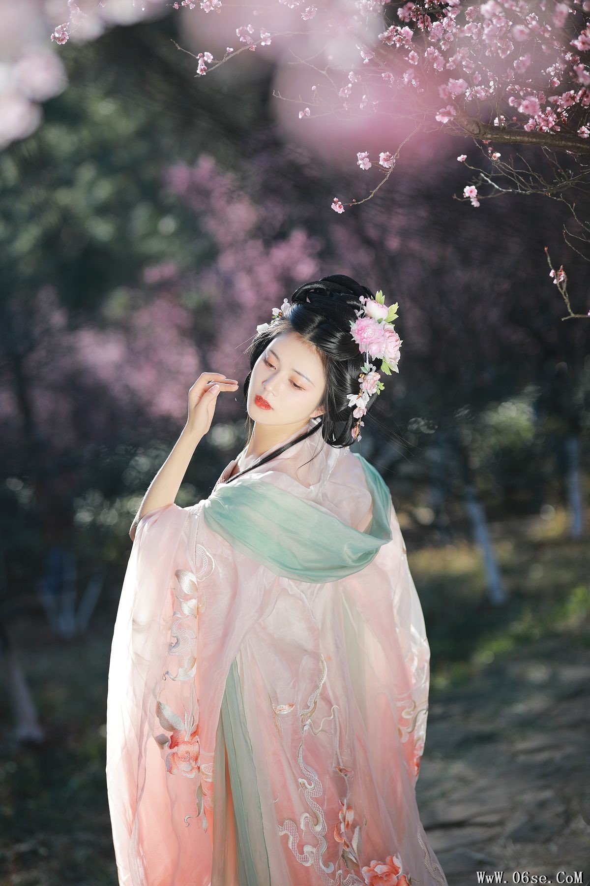 图片[25]-YiTuYu艺图语 Vol.3732 Wu Sui[28P]-六色网