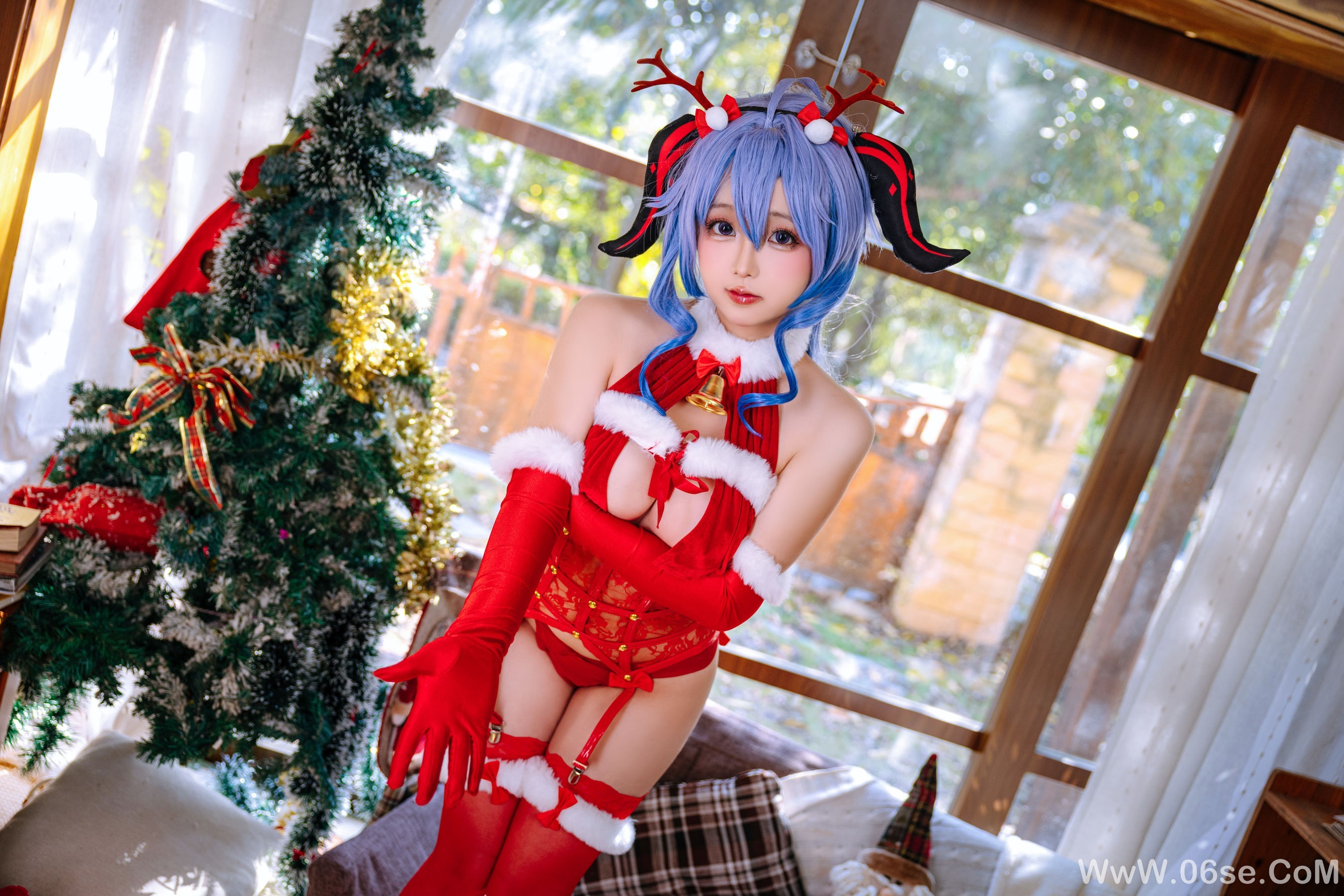 图片[13]-Cosplay日奈娇 – 甘雨圣诞[34P]-六色网