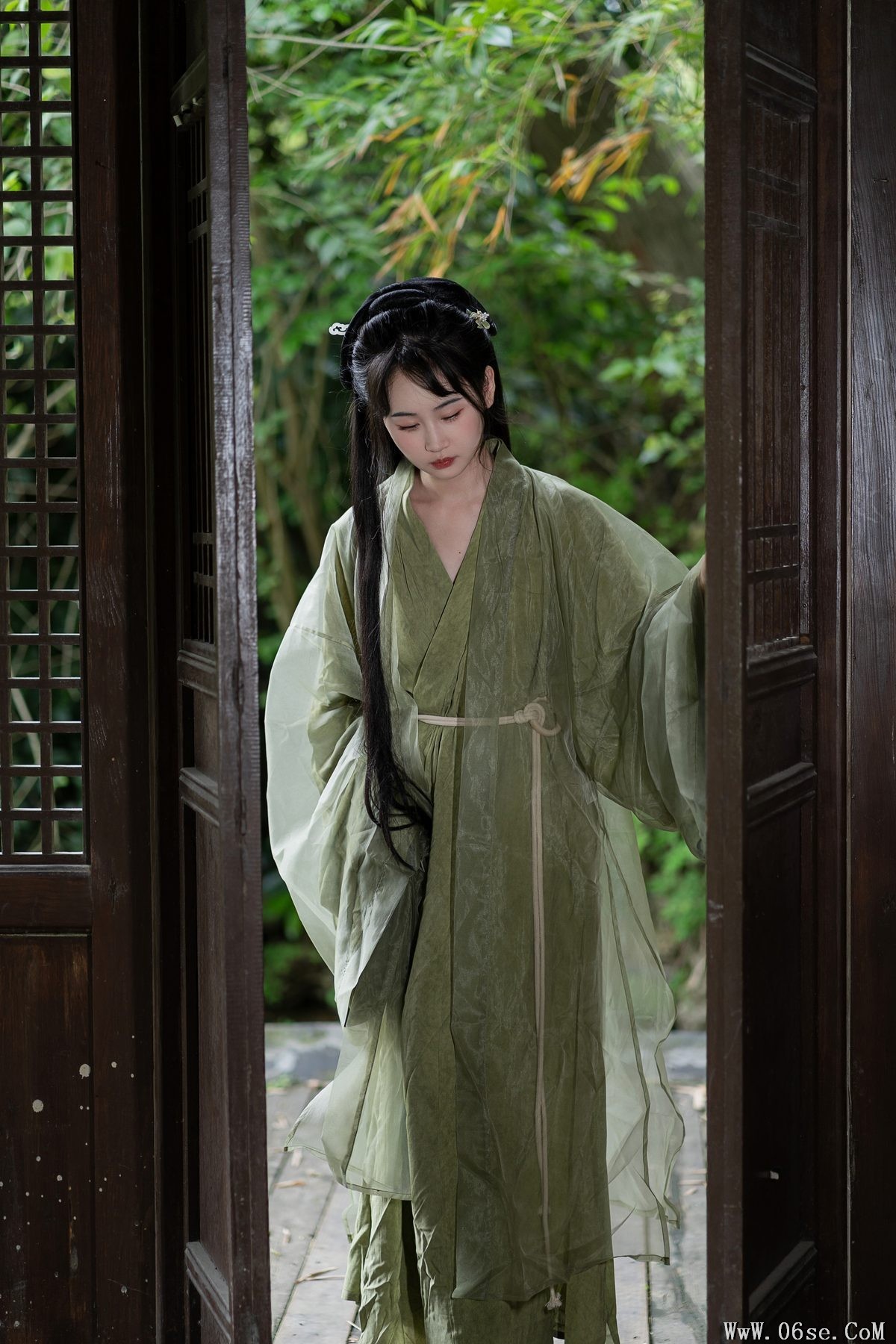 图片[13]-YiTuYu艺图语 Vol.5784 Jiao Yi Zhi Sui Sui[28P]-六色网