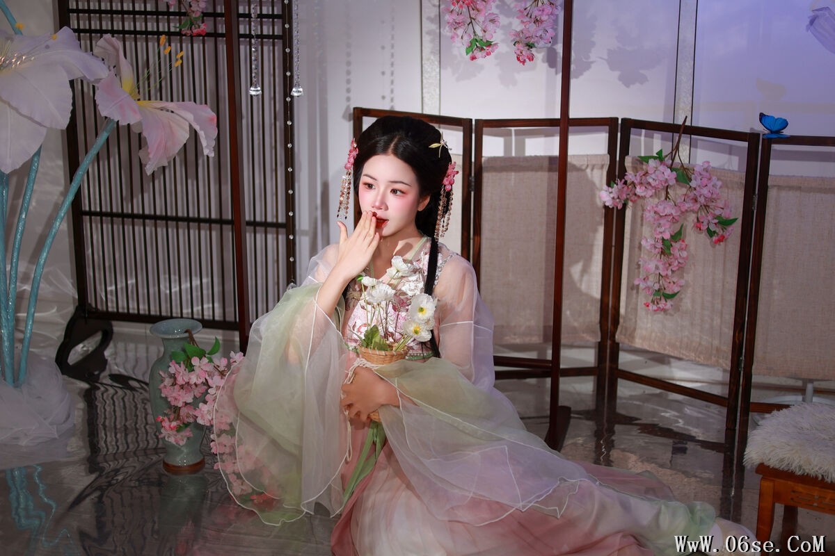 图片[24]-YiTuYu艺图语 Vol.6862 Xiao Du Tong Xue[29P]-六色网