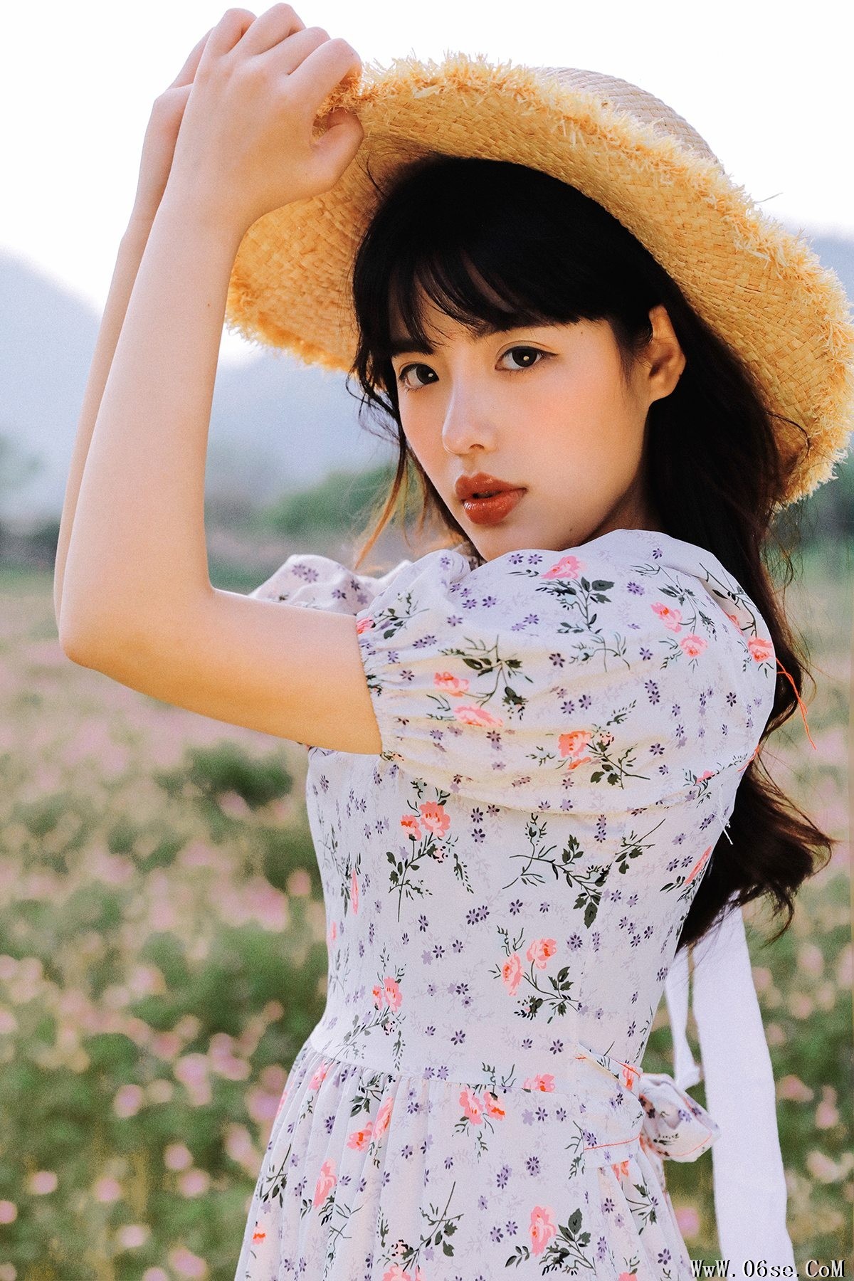 YiTuYu艺图语 Vol.3104 Qian Er[26P]-六色网