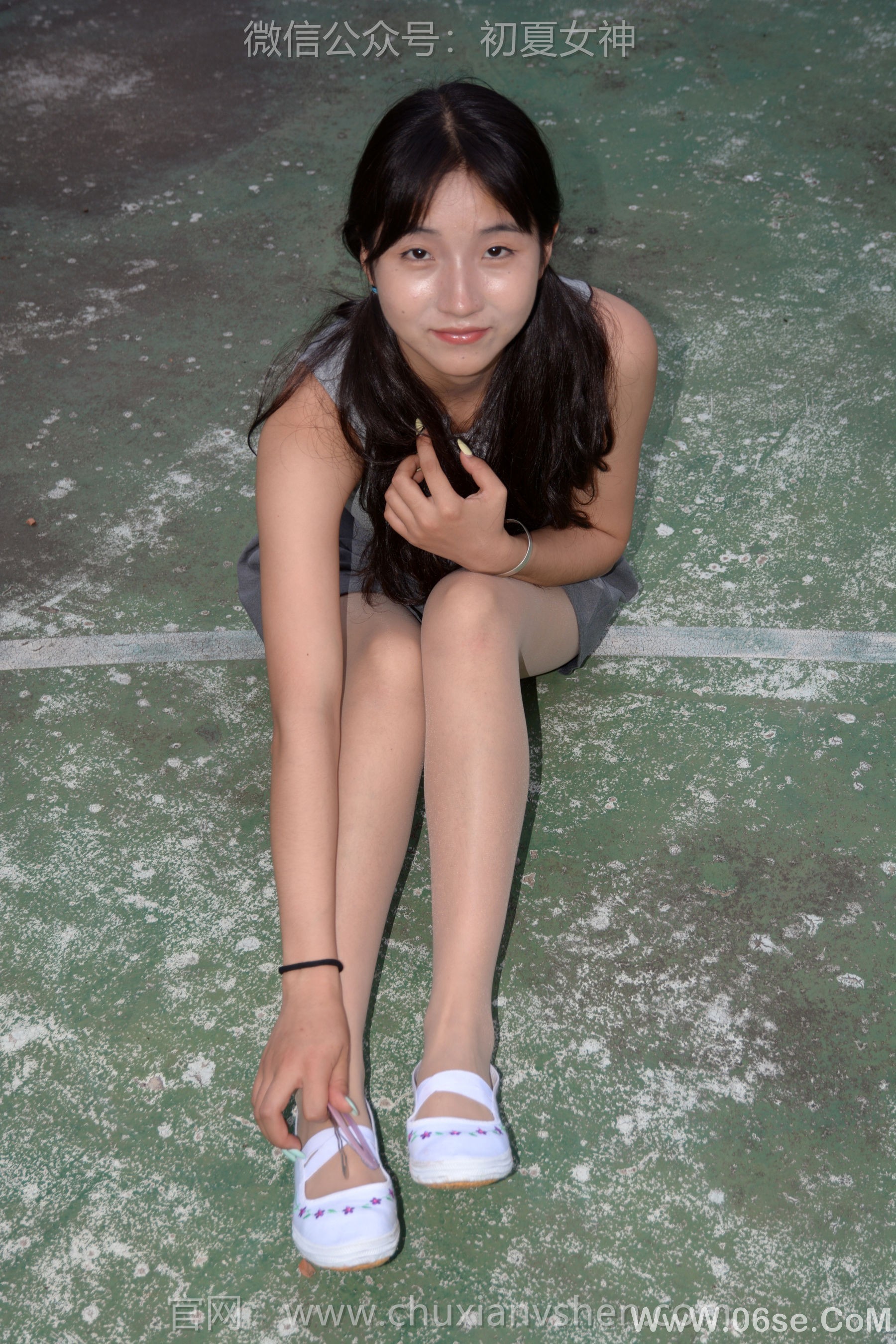 图片[140]-初夏女神 No.250 点点 秋天问候[150P]-六色网