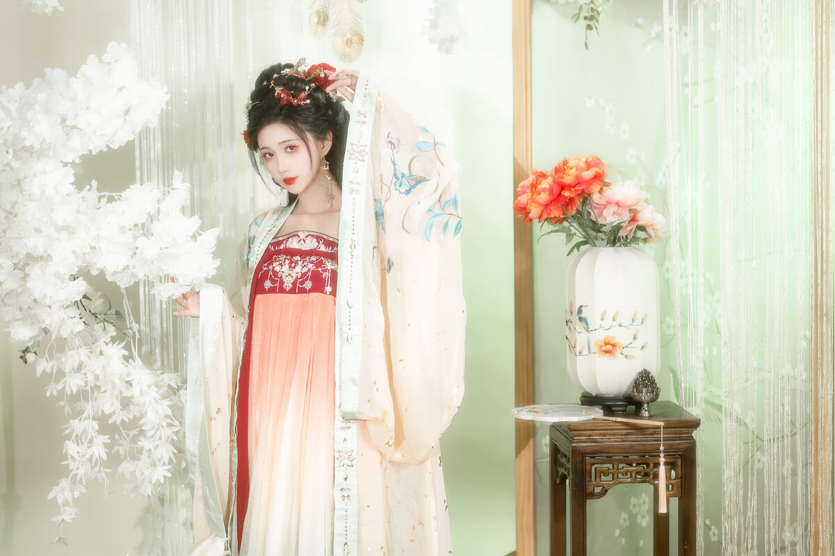图片[16]-YiTuYu艺图语 Vol.7124 Qi Luo Sheng De Xiao Su Su[25P]-六色网