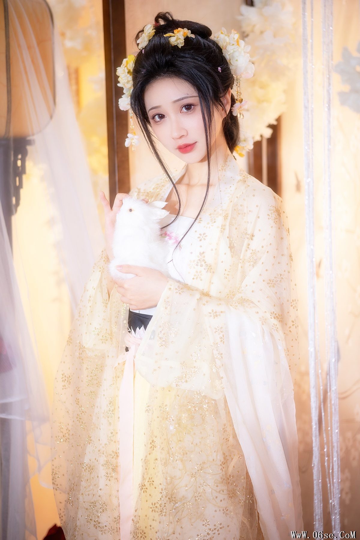 YiTuYu艺图语 Vol.3862 Qi Luo Sheng De Xiao Su Su[29P]-六色网
