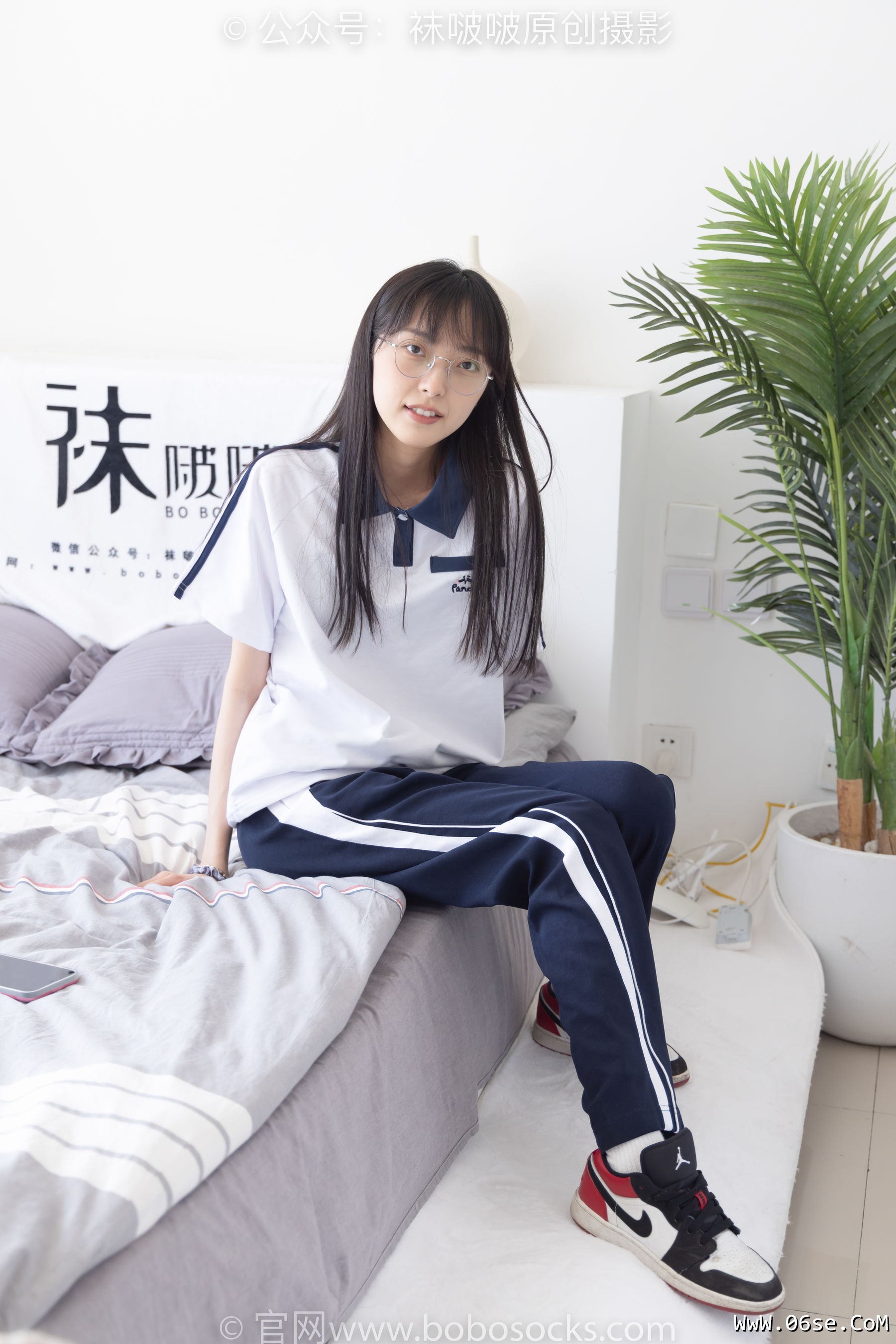 图片[86]-BoBoSocks袜啵啵 No.207 稚予 -aj板鞋、白棉袜、油亮白丝、校服裤里丝[140P]-六色网