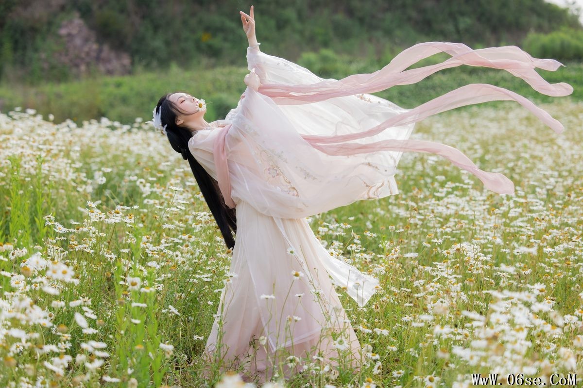 图片[13]-YiTuYu艺图语 Vol.4383 Qian Mo Hong Chen[24P]-六色网