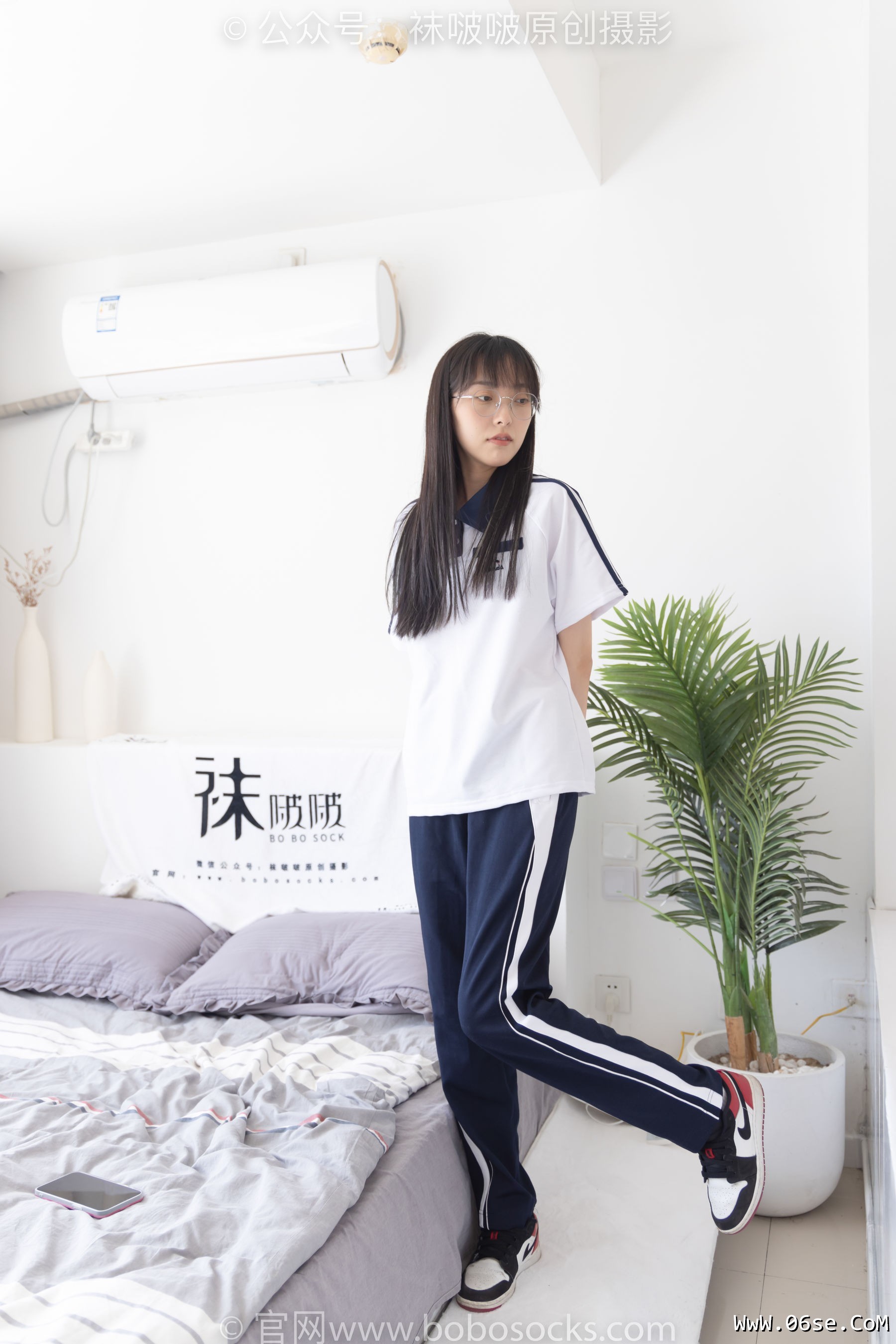 图片[50]-BoBoSocks袜啵啵 No.207 稚予 -aj板鞋、白棉袜、油亮白丝、校服裤里丝[140P]-六色网