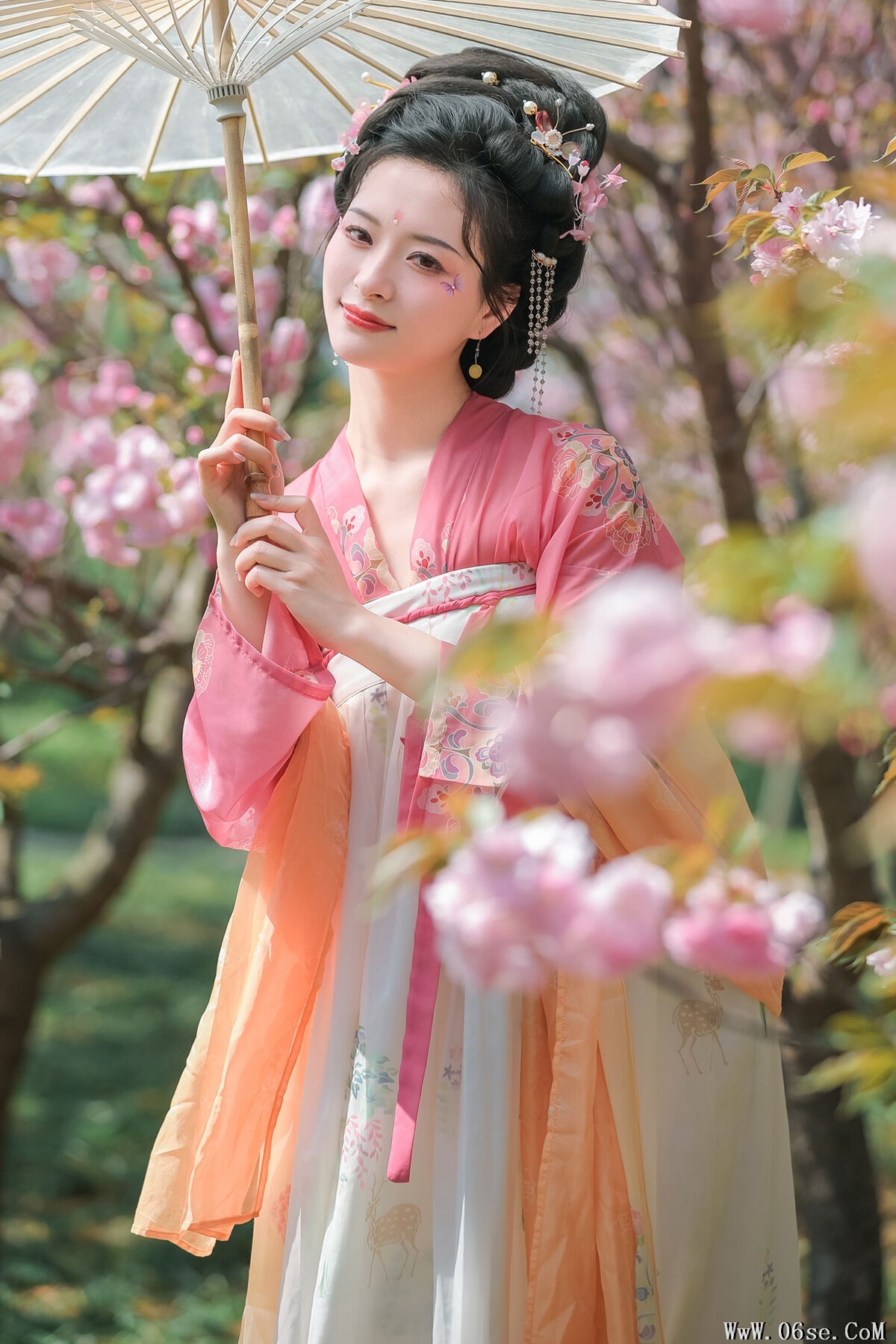 YiTuYu艺图语 Vol.6816 Yang Yang[25P]-六色网