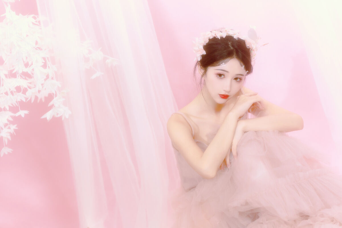 图片[21]-YiTuYu艺图语 Vol.7012 Qi Luo Sheng De Xiao Su Su[25P]-六色网