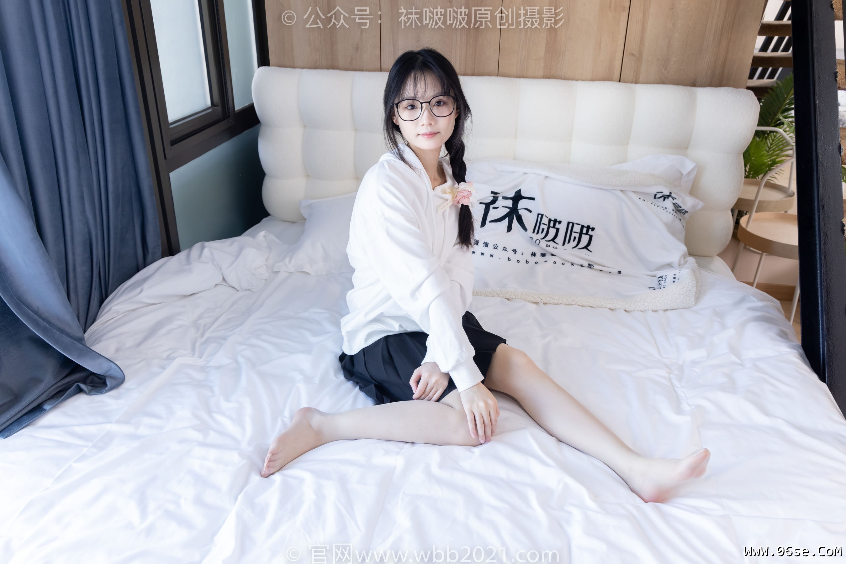 图片[19]-BoBoSocks袜啵啵 No.368 甜甜圈 -运动鞋、白棉袜、油亮肉丝[160P]-六色网